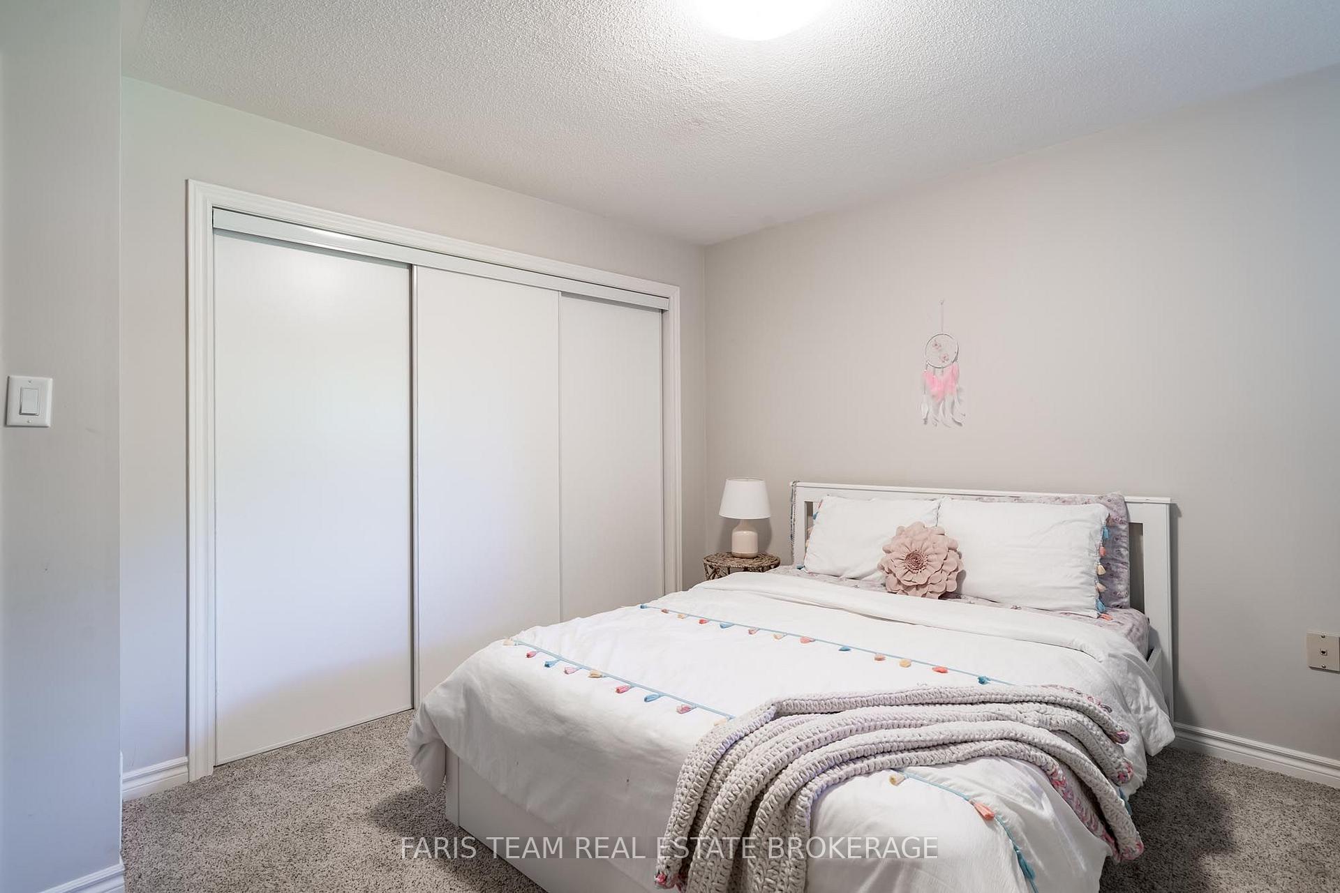 Photo 30 of 32 Stanley Street, Barrie, East Bayfield — HOMEH