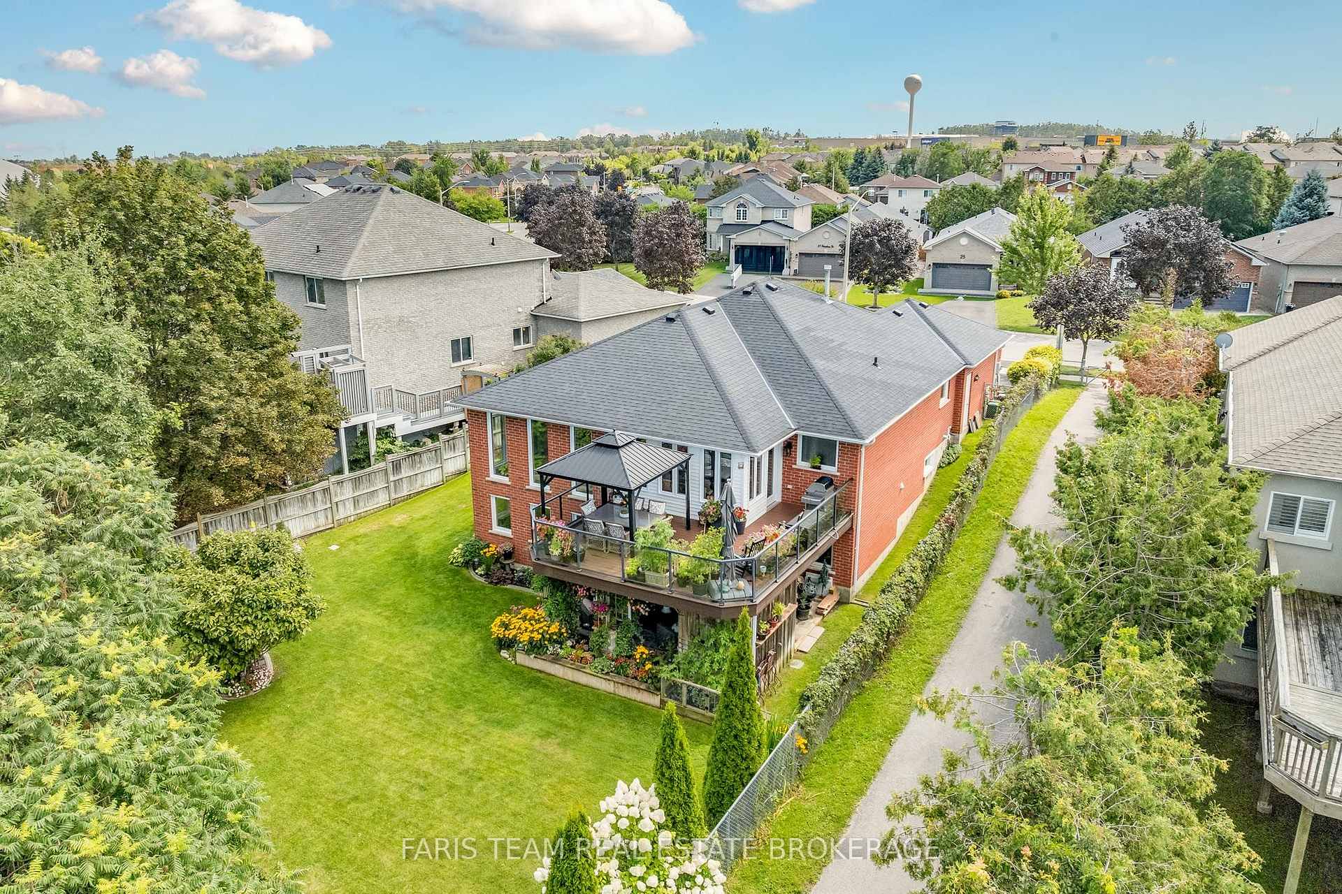 Photo 39 of 32 Stanley Street, Barrie, East Bayfield — HOMEH