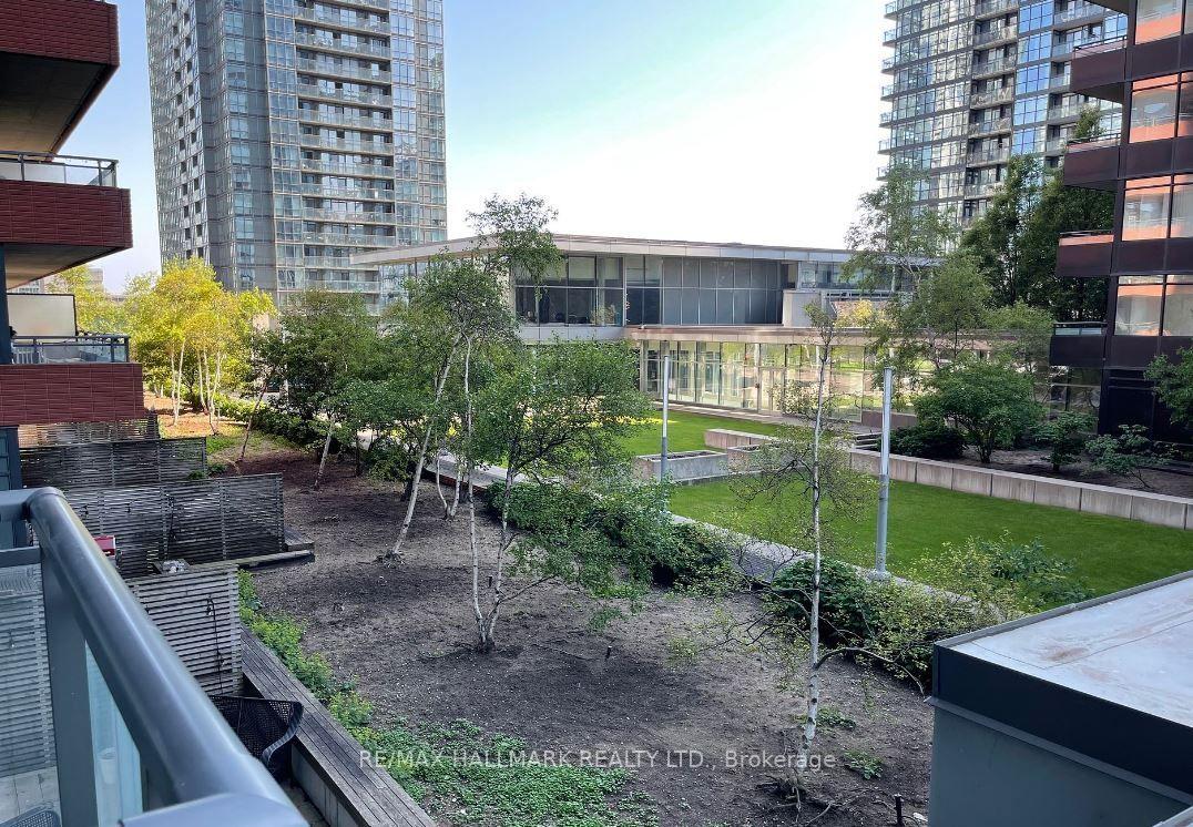 Photo 10 of Unit 301, 4K Spadina Avenue, Toronto, Waterfront Communities — HOMEH