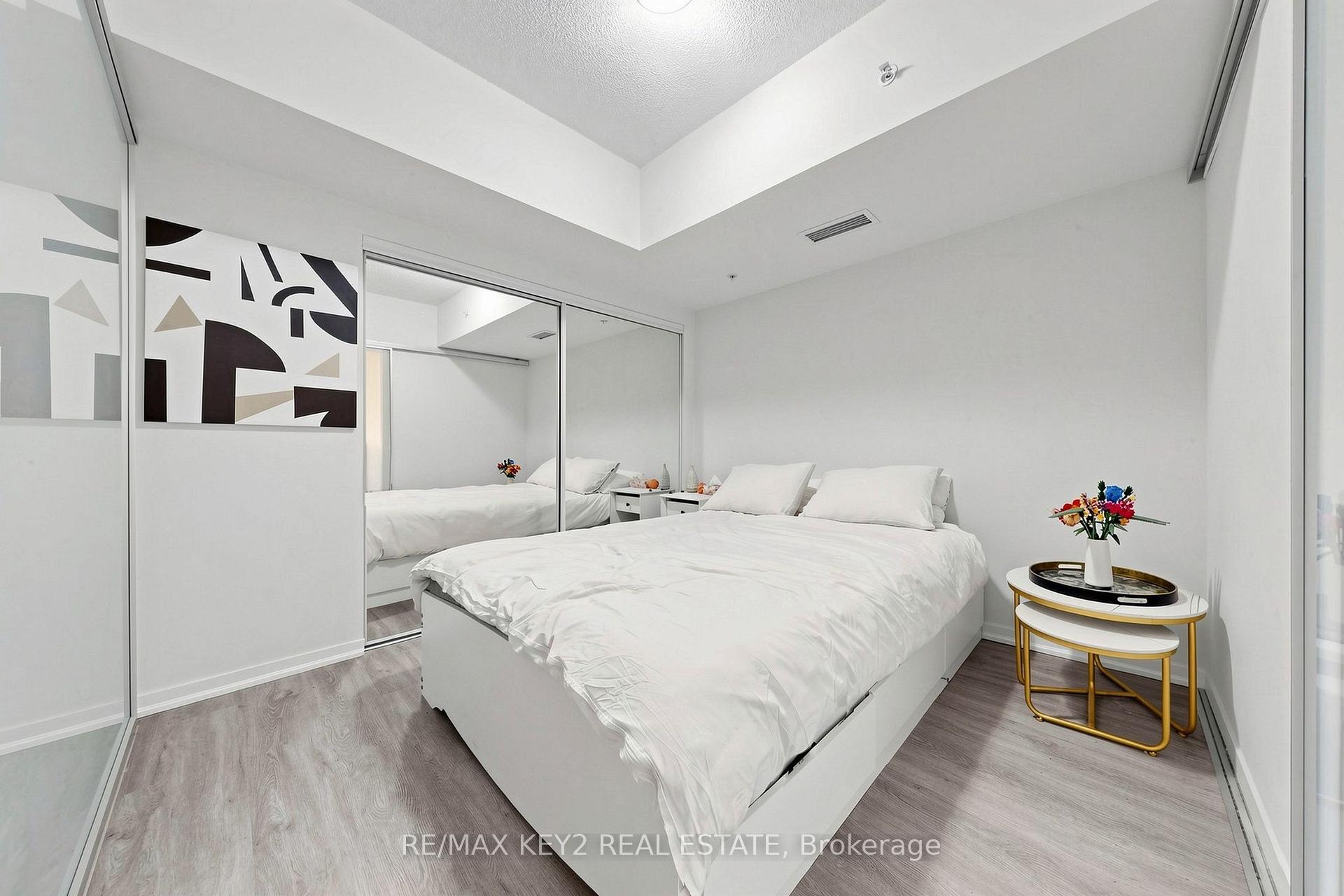 Photo 6 of Unit 811, 68 Abell Street, Toronto, Little Portugal — HOMEH
