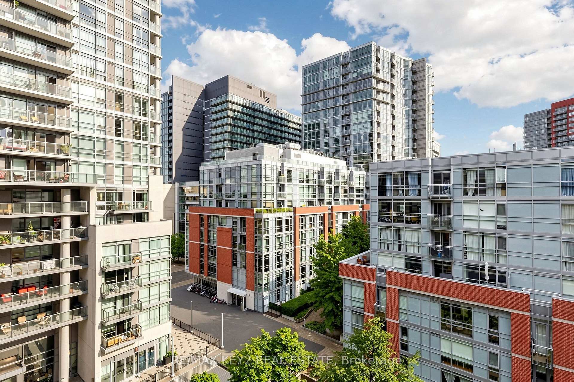 Photo 18 of Unit 811, 68 Abell Street, Toronto, Little Portugal — HOMEH