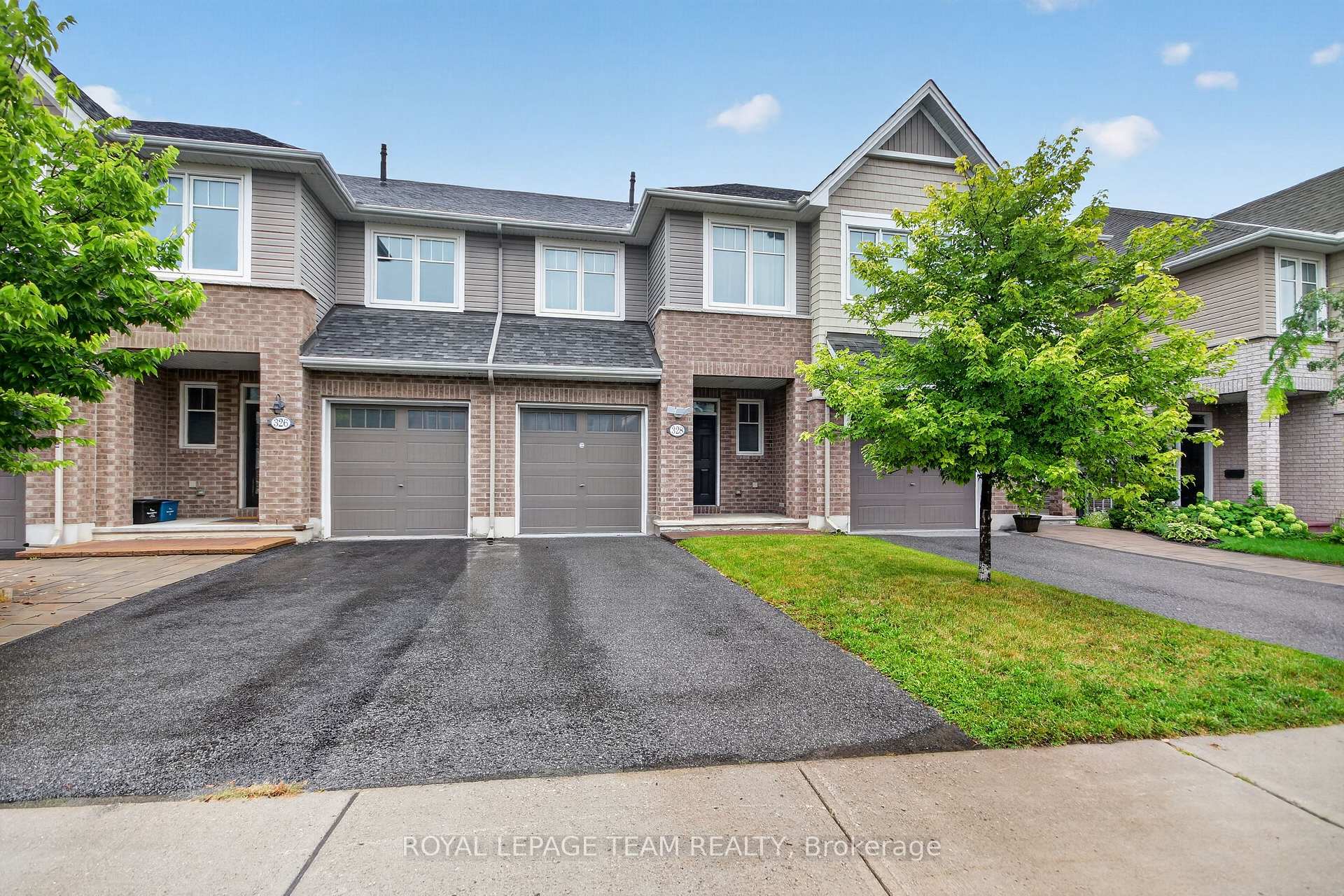 Photo 2 of 328 Warmstone Drive, Ottawa, Stittsville (North) — HOMEH