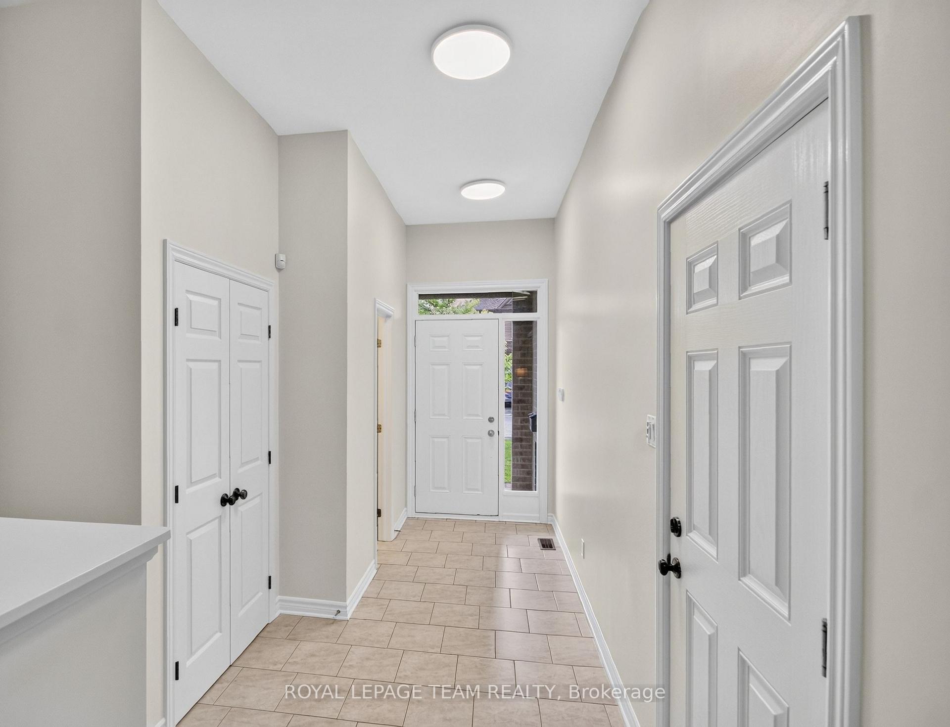 Photo 5 of 328 Warmstone Drive, Ottawa, Stittsville (North) — HOMEH