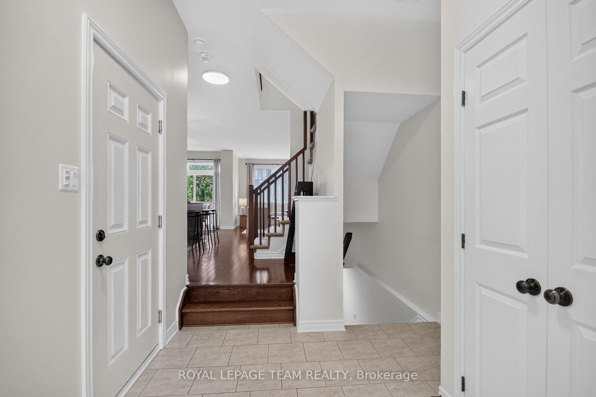 Photo 7 of 328 Warmstone Drive, Ottawa, Stittsville (North) — HOMEH
