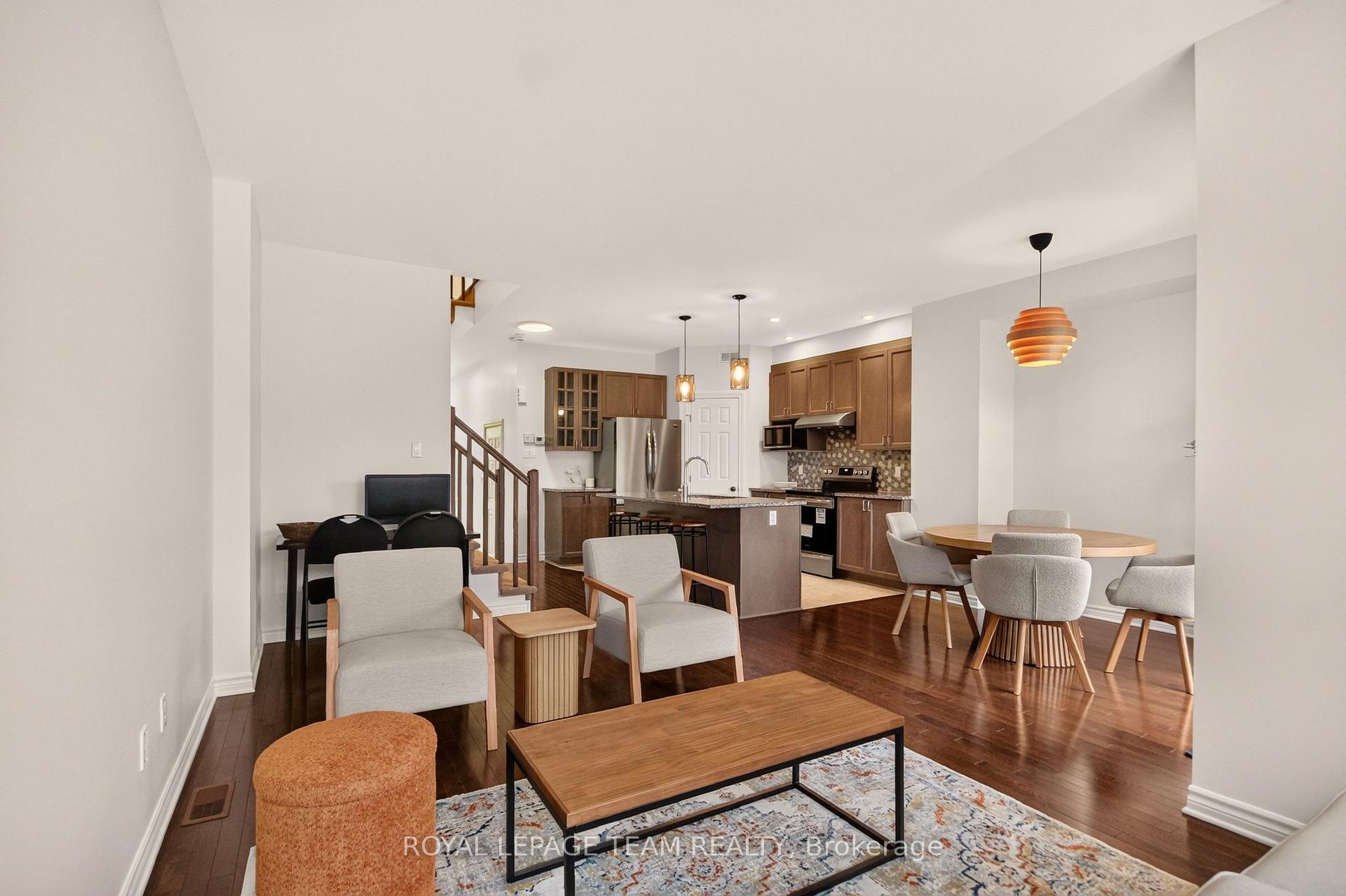 Photo 12 of 328 Warmstone Drive, Ottawa, Stittsville (North) — HOMEH