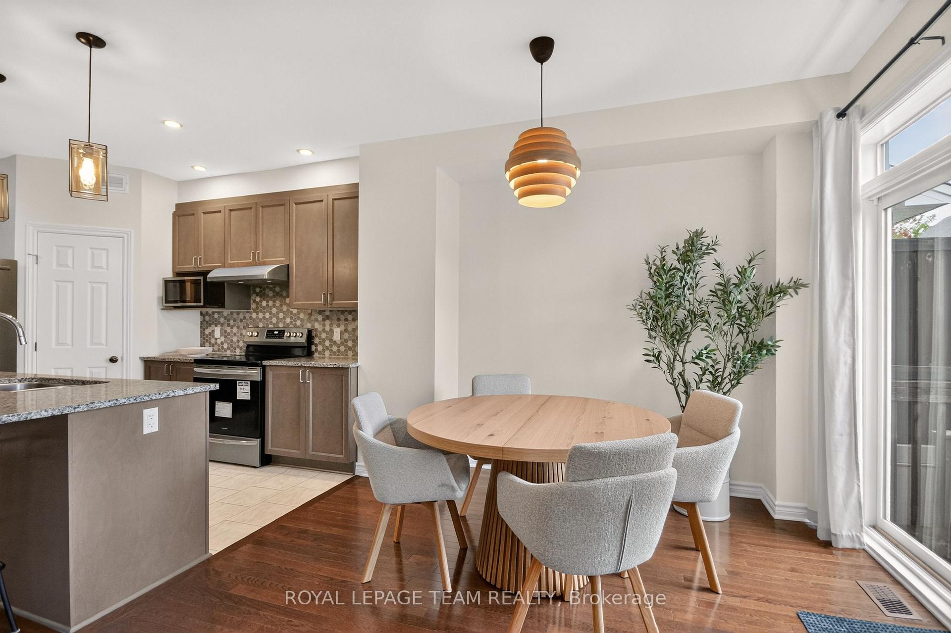 Photo 15 of 328 Warmstone Drive, Ottawa, Stittsville (North) — HOMEH