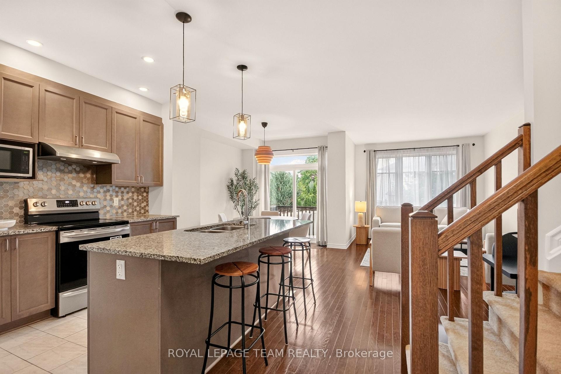 Photo 17 of 328 Warmstone Drive, Ottawa, Stittsville (North) — HOMEH
