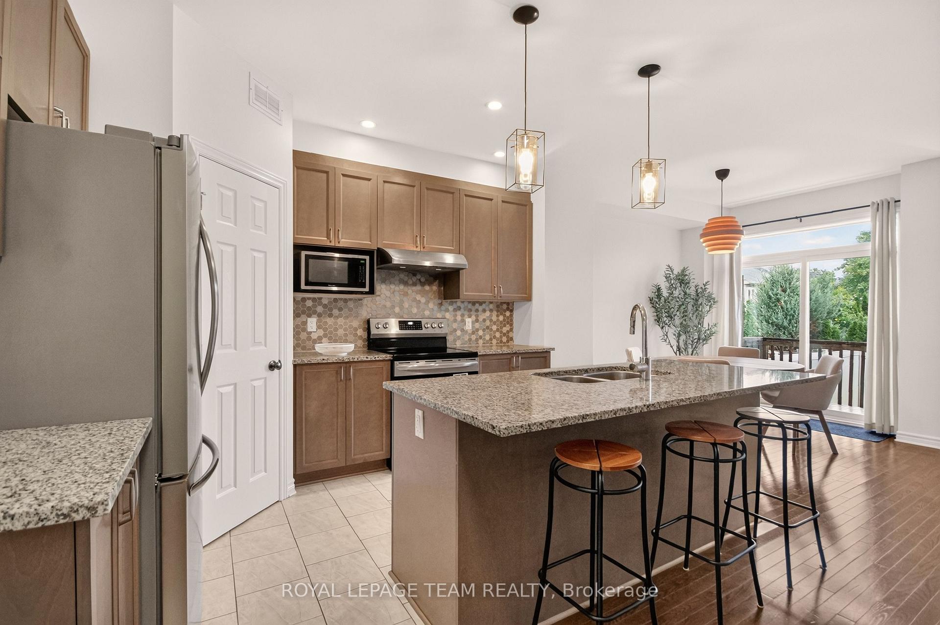 Photo 18 of 328 Warmstone Drive, Ottawa, Stittsville (North) — HOMEH