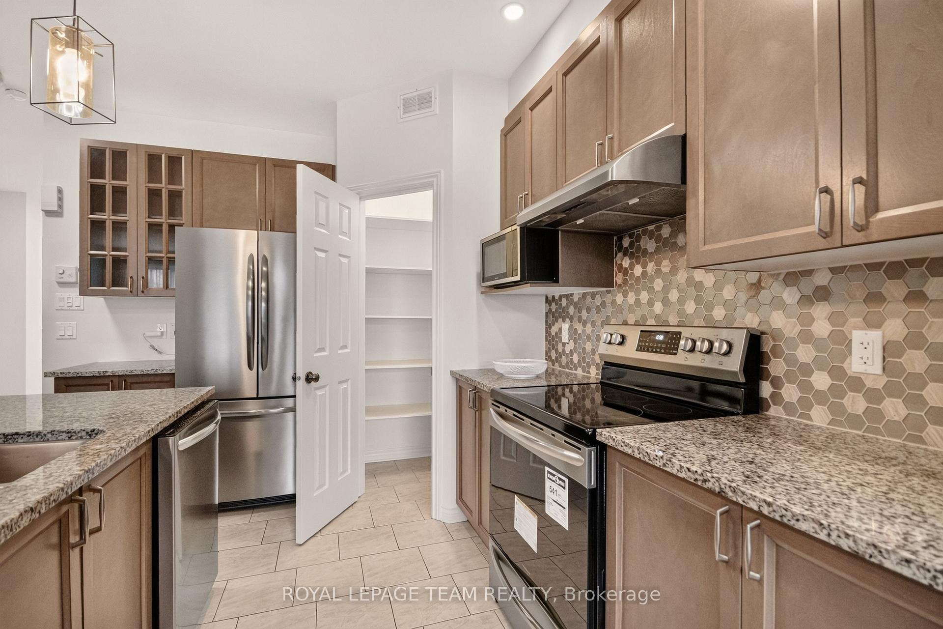 Photo 22 of 328 Warmstone Drive, Ottawa, Stittsville (North) — HOMEH