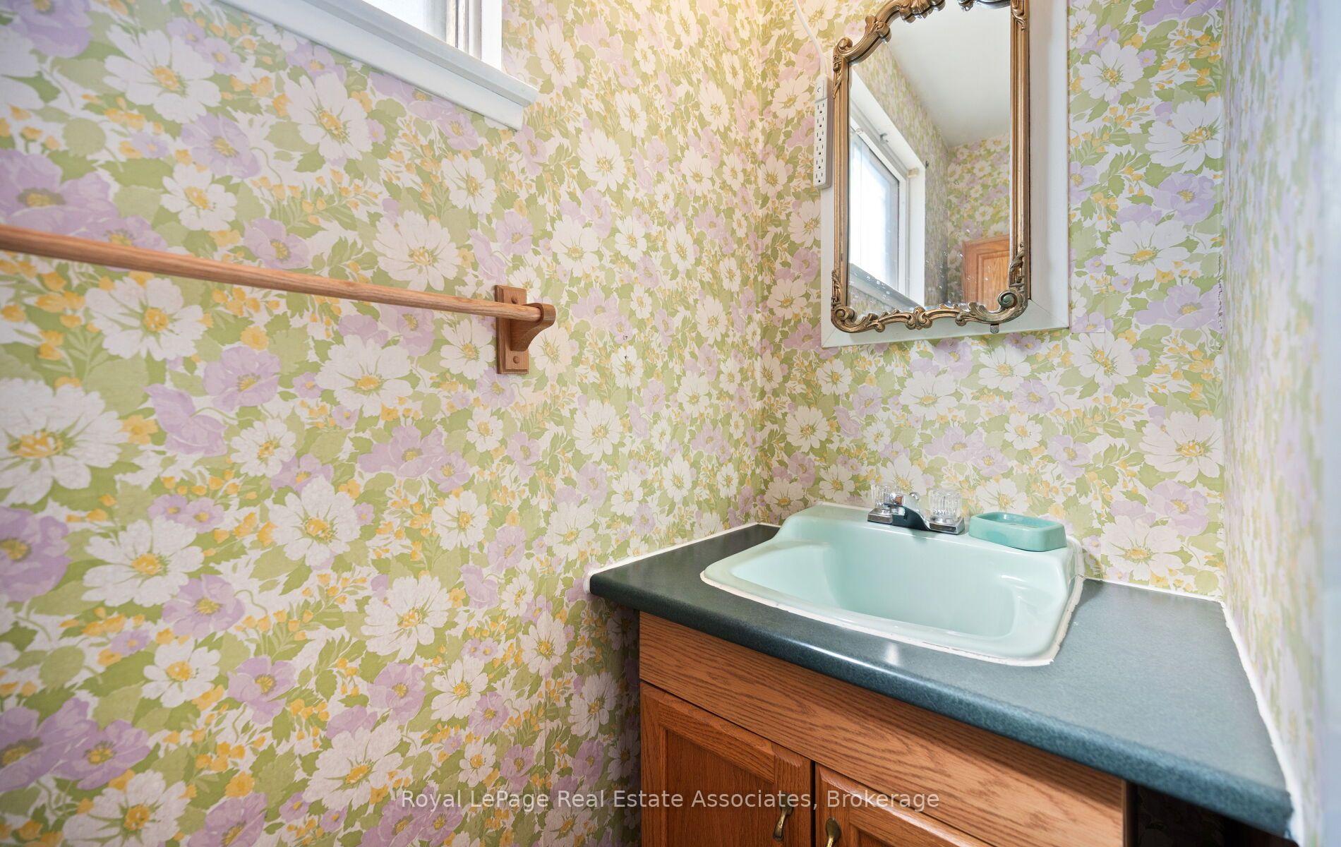 Photo 6 of 589 Tedwyn Drive, Mississauga, Cooksville — HOMEH