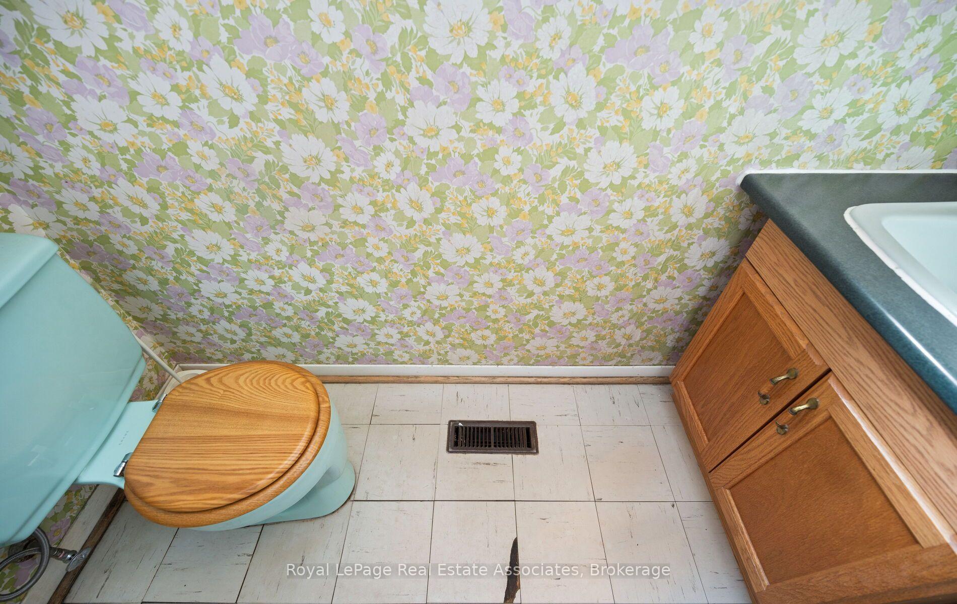 Photo 7 of 589 Tedwyn Drive, Mississauga, Cooksville — HOMEH