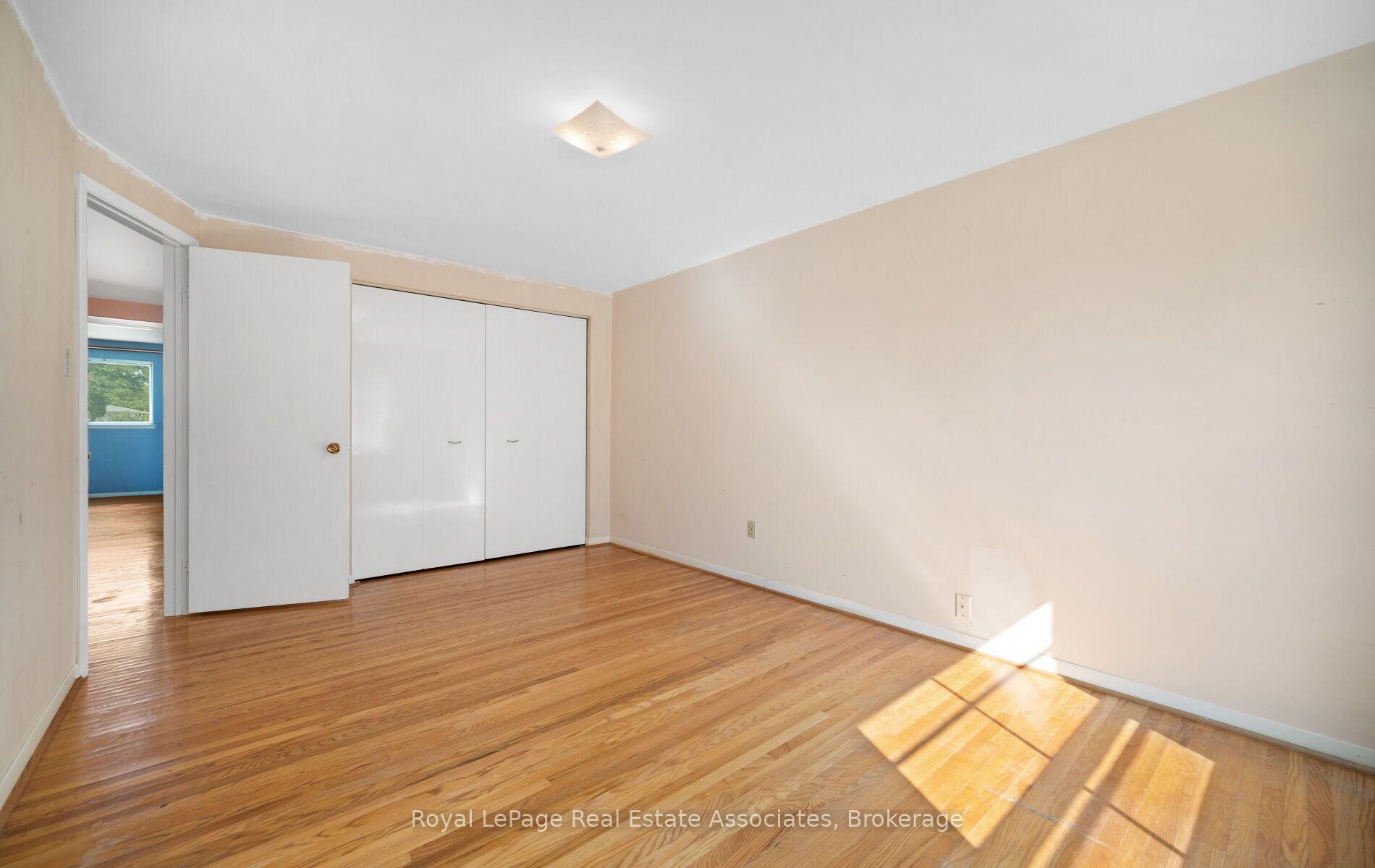 Photo 19 of 589 Tedwyn Drive, Mississauga, Cooksville — HOMEH