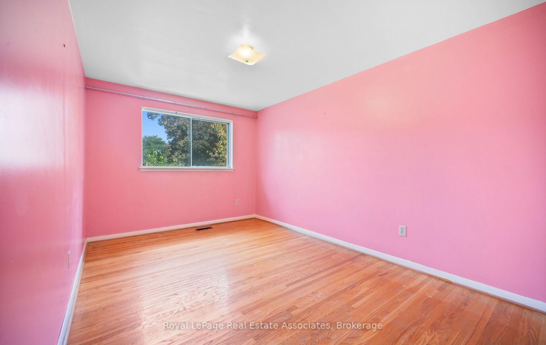 Photo 20 of 589 Tedwyn Drive, Mississauga, Cooksville — HOMEH