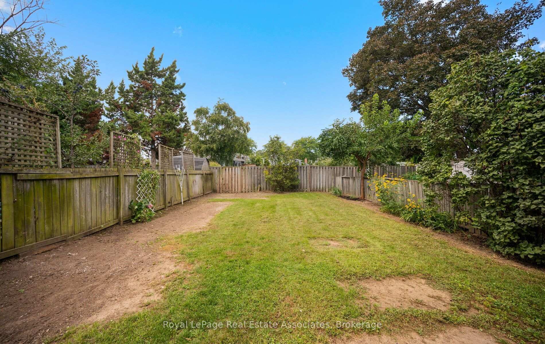 Photo 30 of 589 Tedwyn Drive, Mississauga, Cooksville — HOMEH