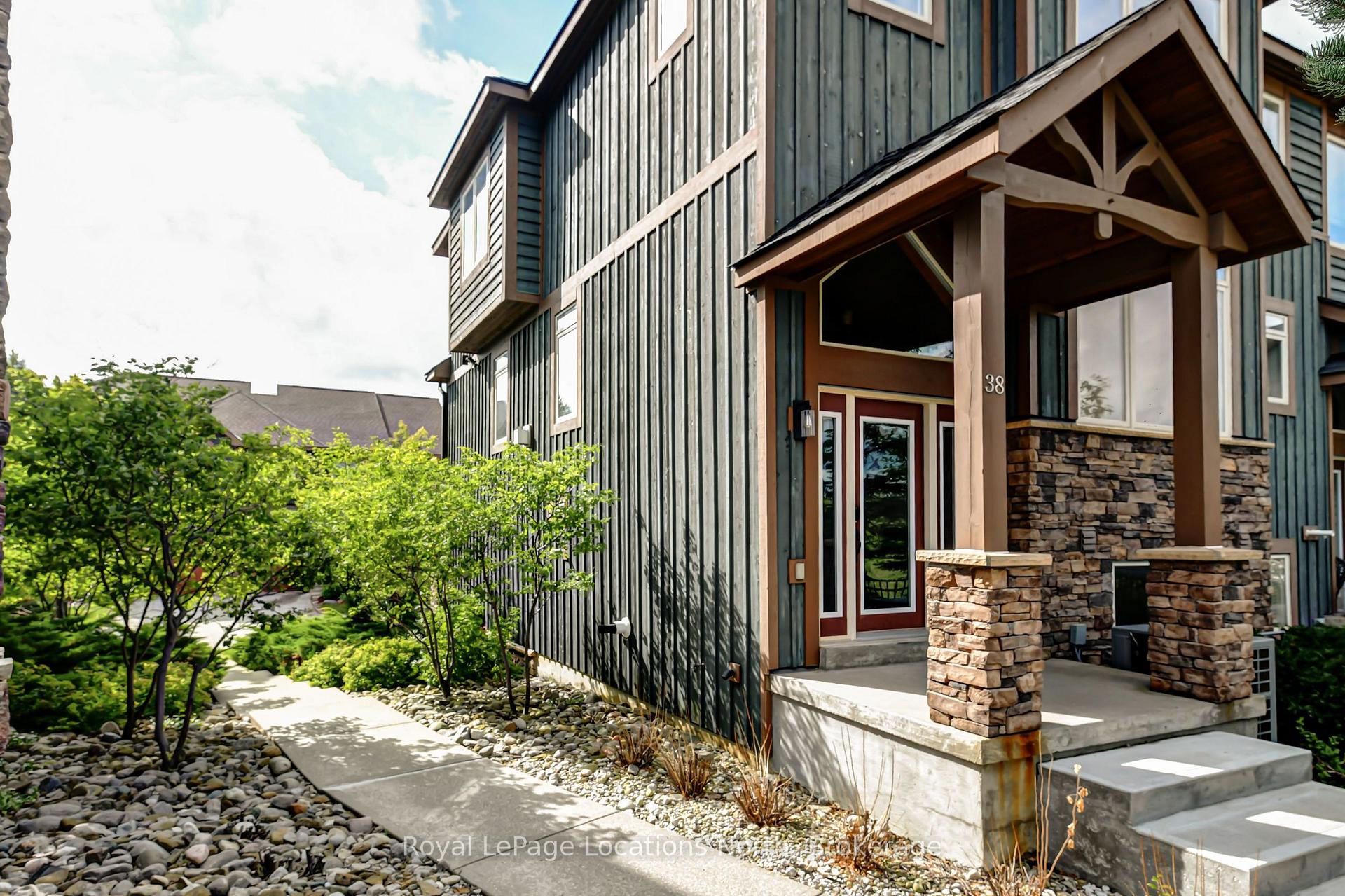Photo 2 of Unit 75, 38 Joseph Trail, Collingwood — HOMEH