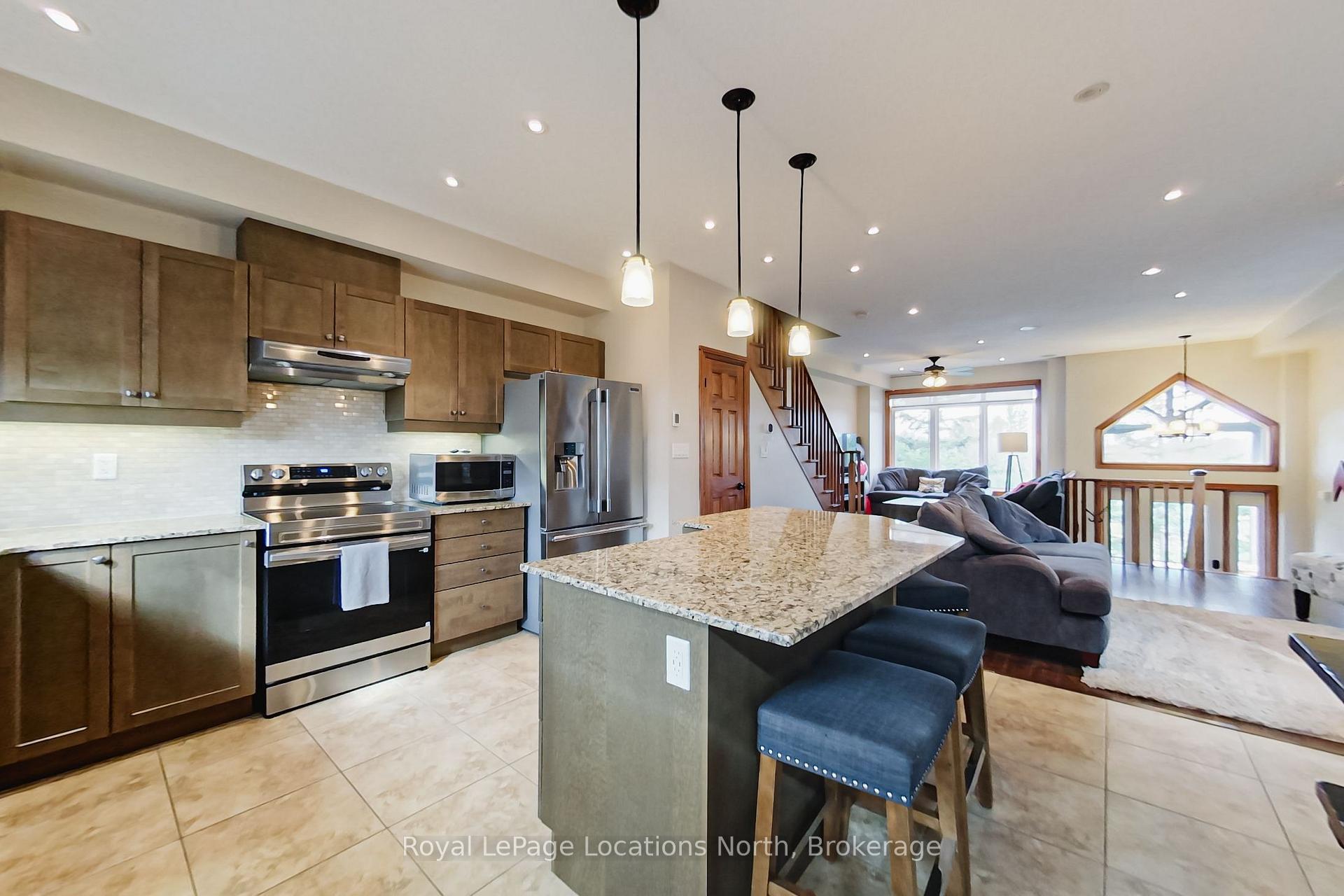 Photo 14 of Unit 75, 38 Joseph Trail, Collingwood — HOMEH