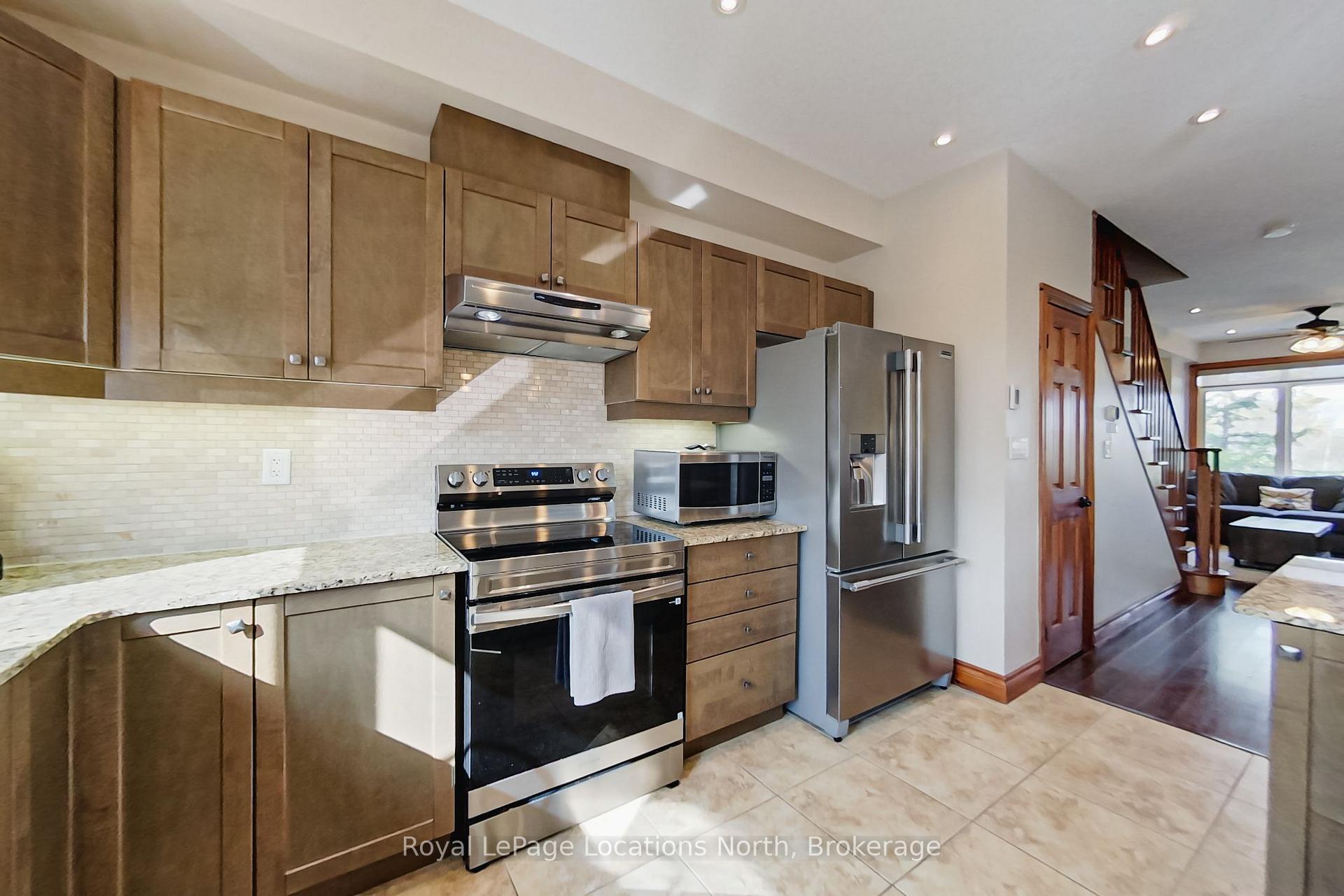 Photo 15 of Unit 75, 38 Joseph Trail, Collingwood — HOMEH