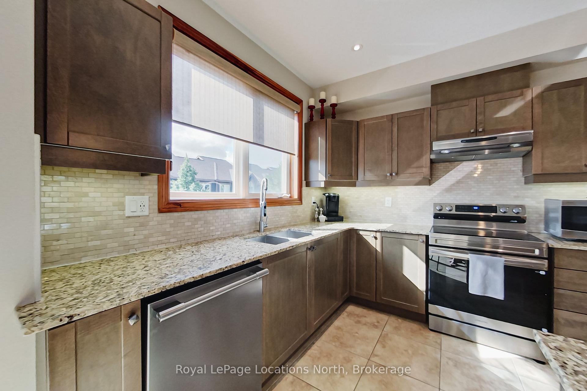 Photo 16 of Unit 75, 38 Joseph Trail, Collingwood — HOMEH