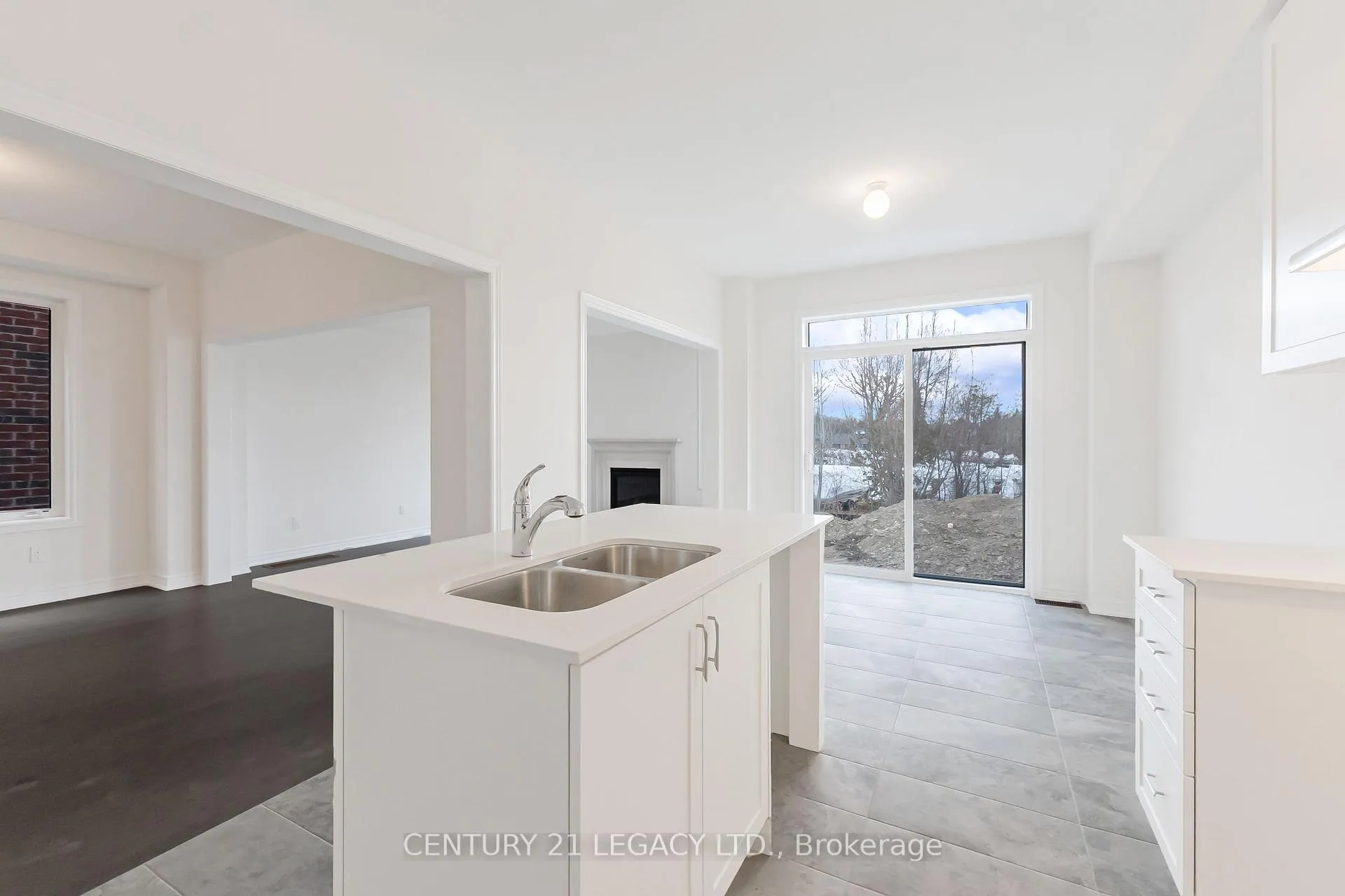 Photo 17 of 1274 Davis Loop, Innisfil, Lefroy — HOMEH