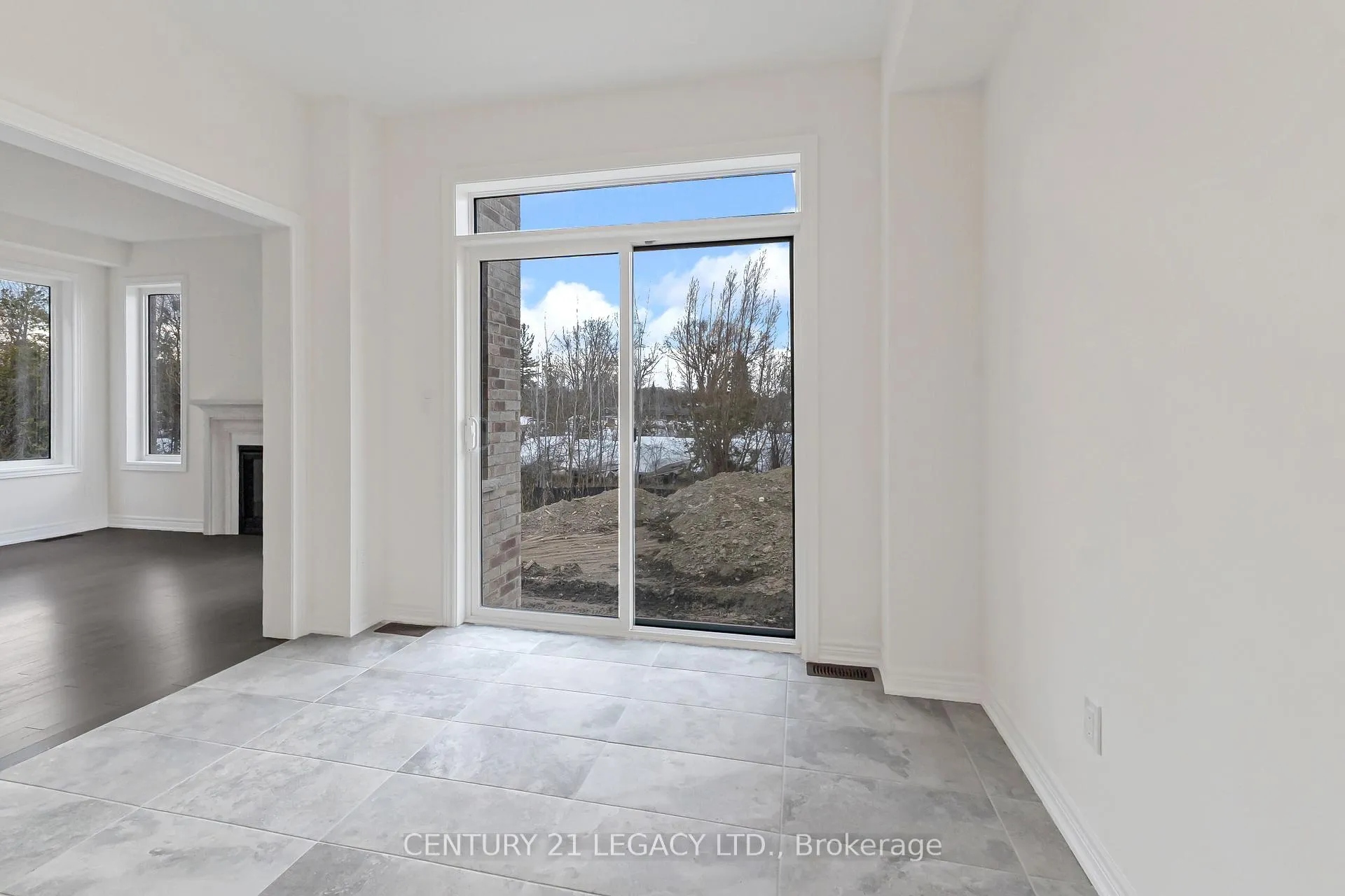 Photo 19 of 1274 Davis Loop, Innisfil, Lefroy — HOMEH