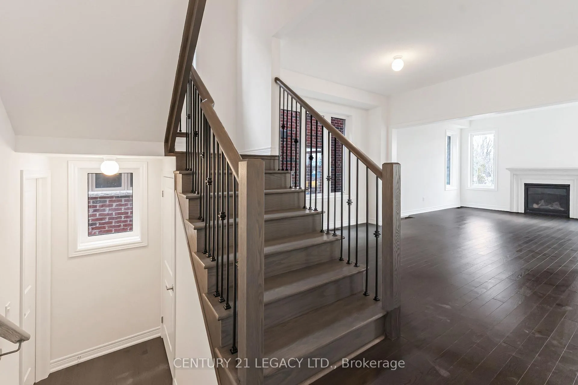 Photo 22 of 1274 Davis Loop, Innisfil, Lefroy — HOMEH