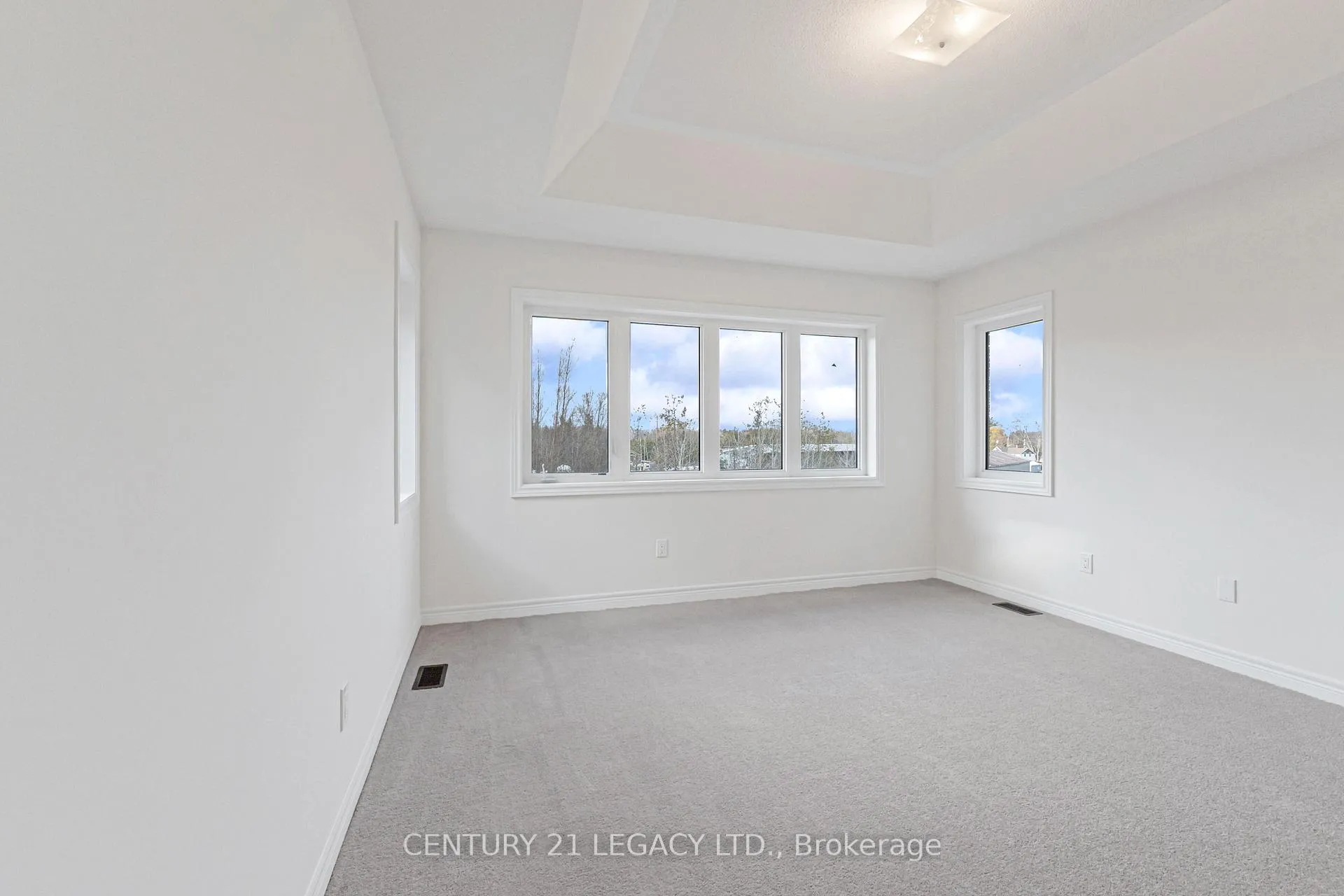 Photo 26 of 1274 Davis Loop, Innisfil, Lefroy — HOMEH