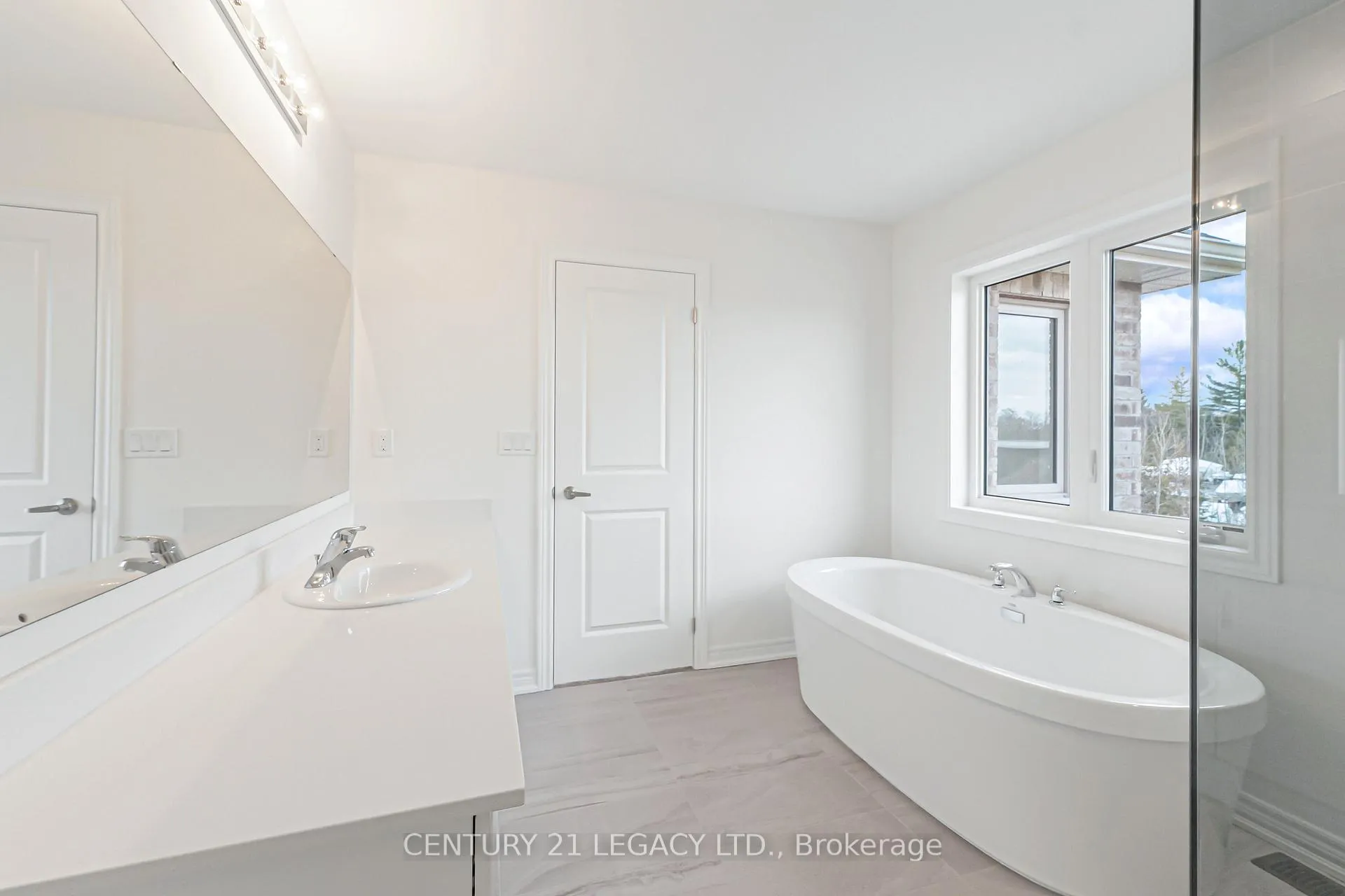 Photo 28 of 1274 Davis Loop, Innisfil, Lefroy — HOMEH