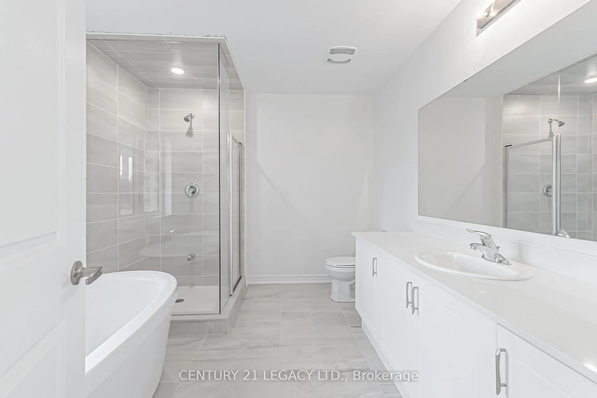 Photo 30 of 1274 Davis Loop, Innisfil, Lefroy — HOMEH