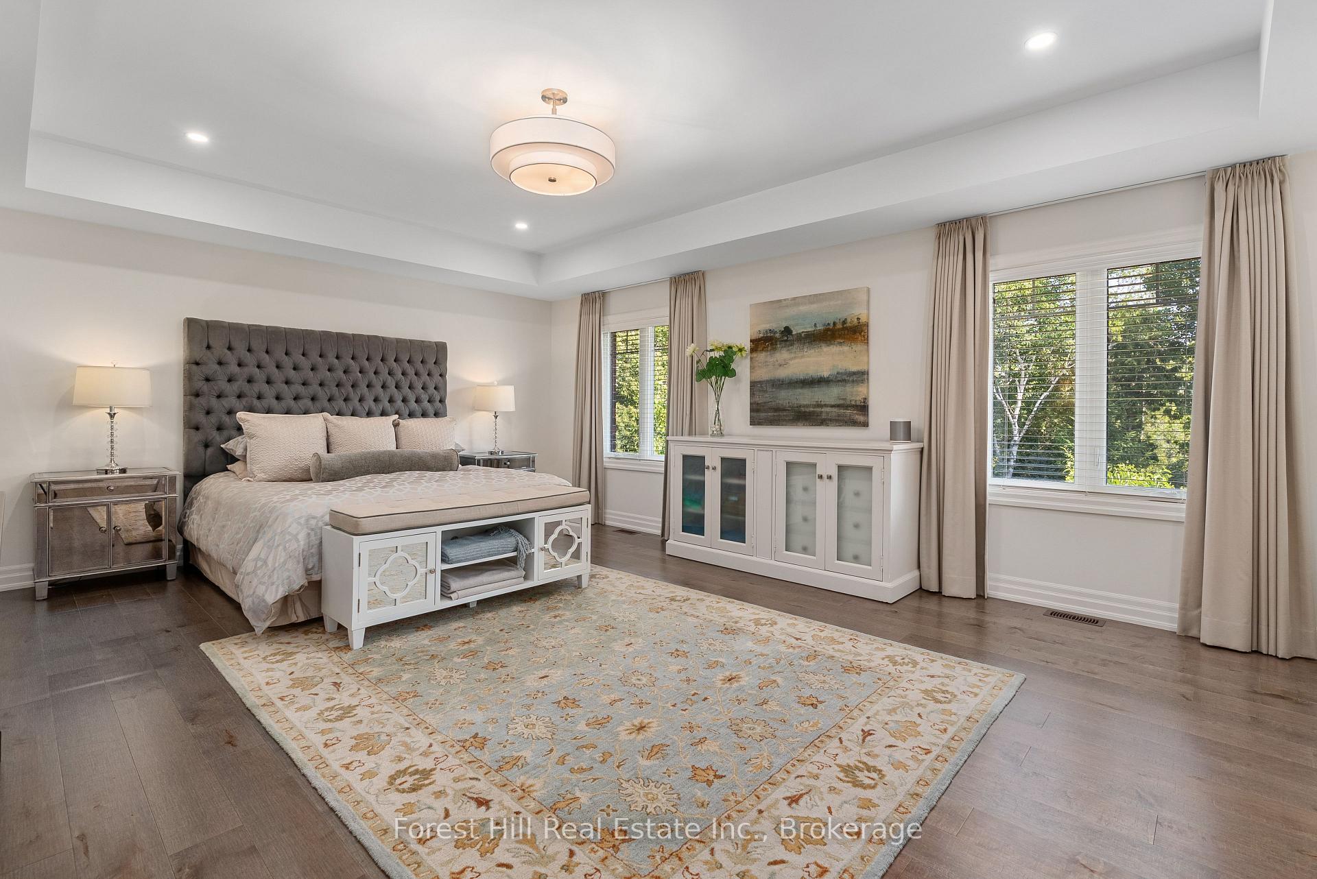 Photo 21 of 155 Glenlake Boulevard, Collingwood — HOMEH