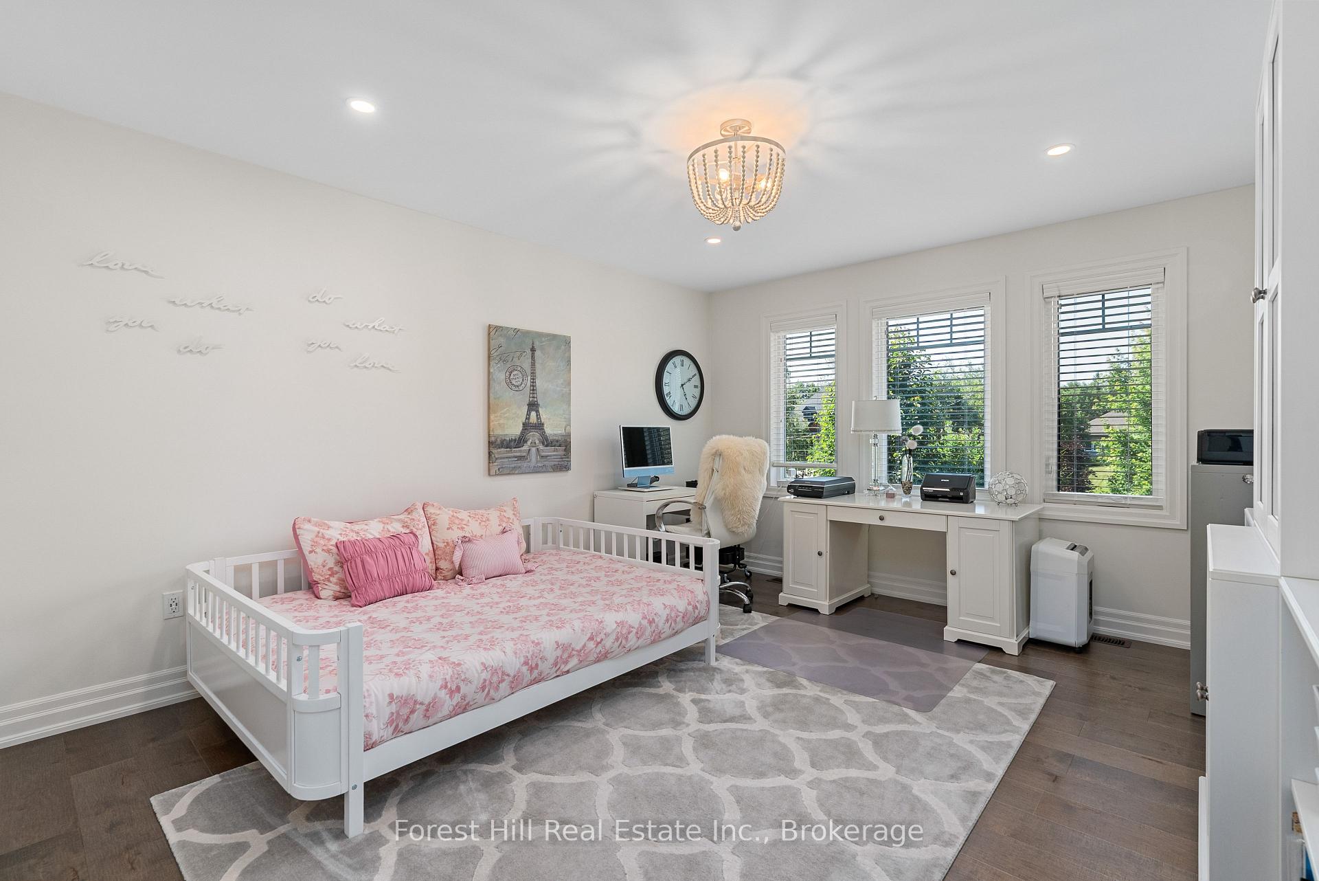 Photo 28 of 155 Glenlake Boulevard, Collingwood — HOMEH