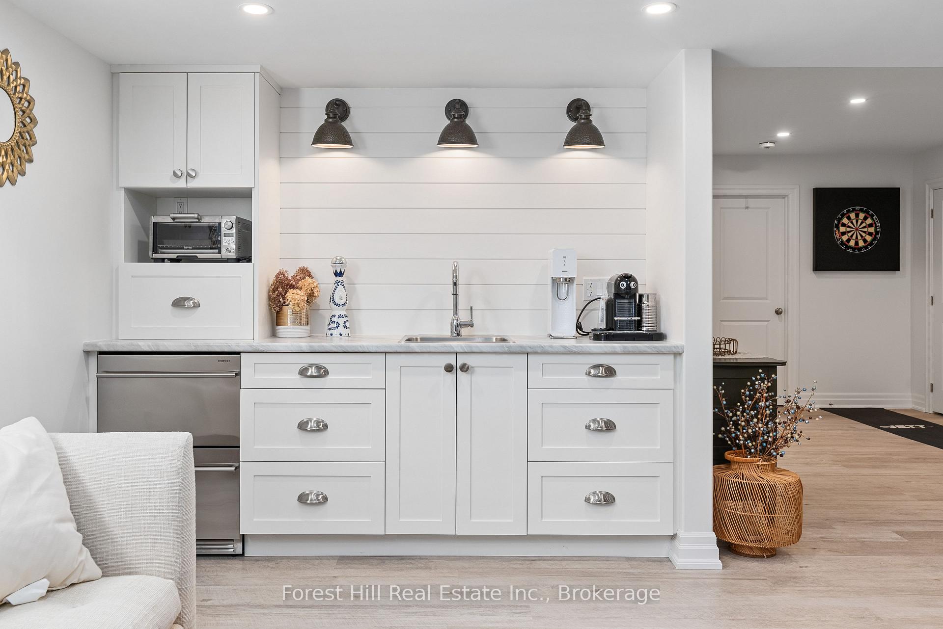 Photo 35 of 155 Glenlake Boulevard, Collingwood — HOMEH
