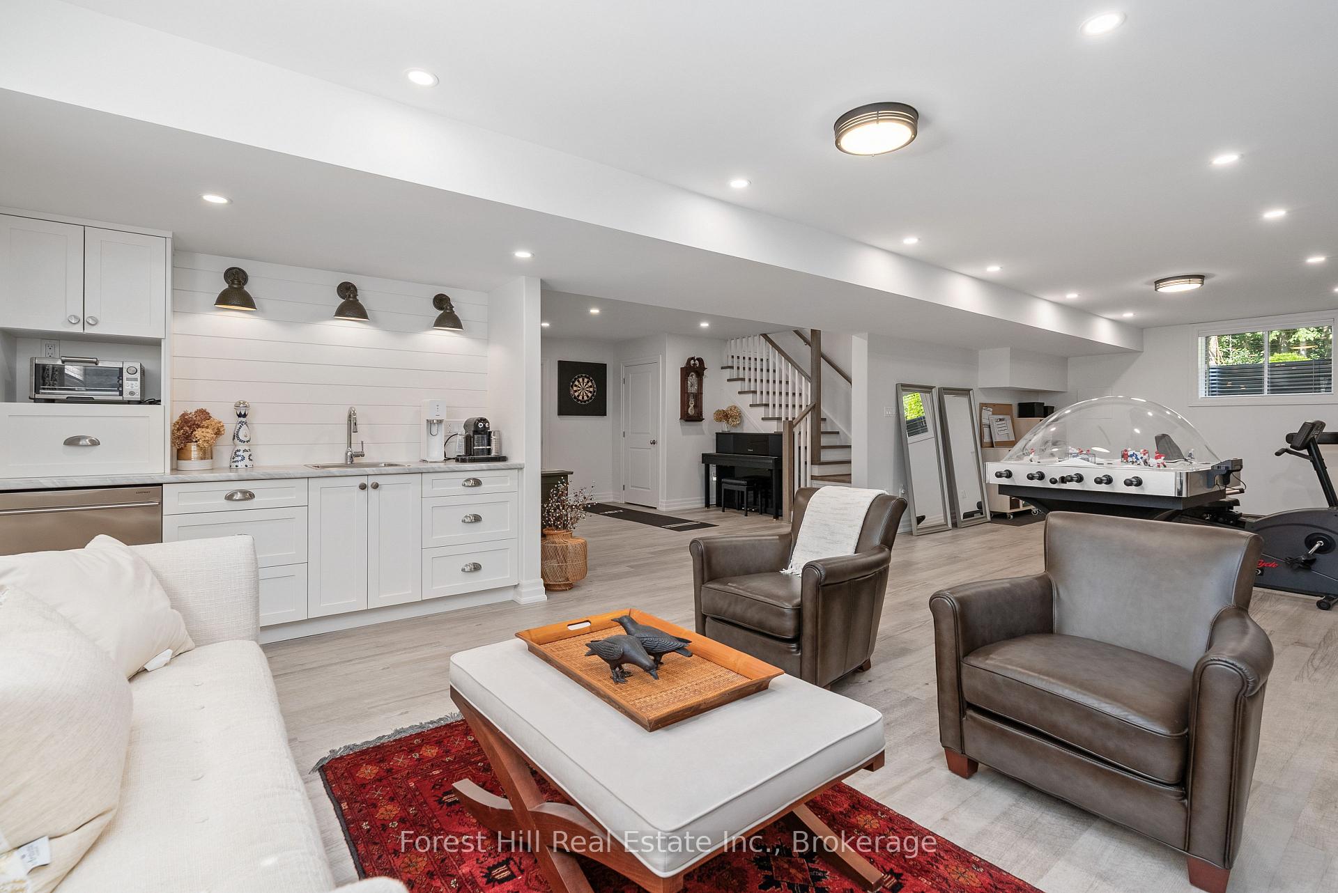 Photo 36 of 155 Glenlake Boulevard, Collingwood — HOMEH