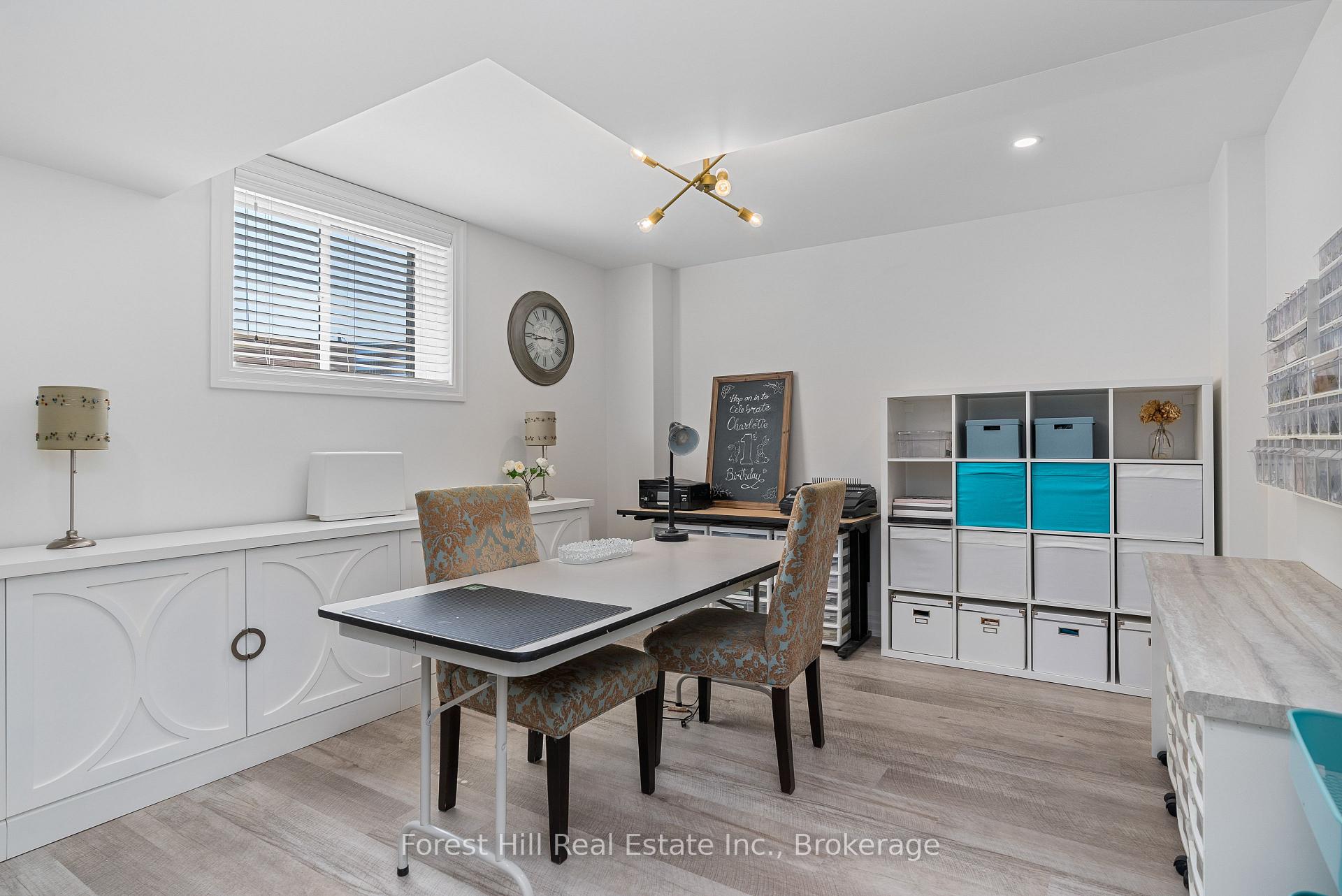 Photo 38 of 155 Glenlake Boulevard, Collingwood — HOMEH