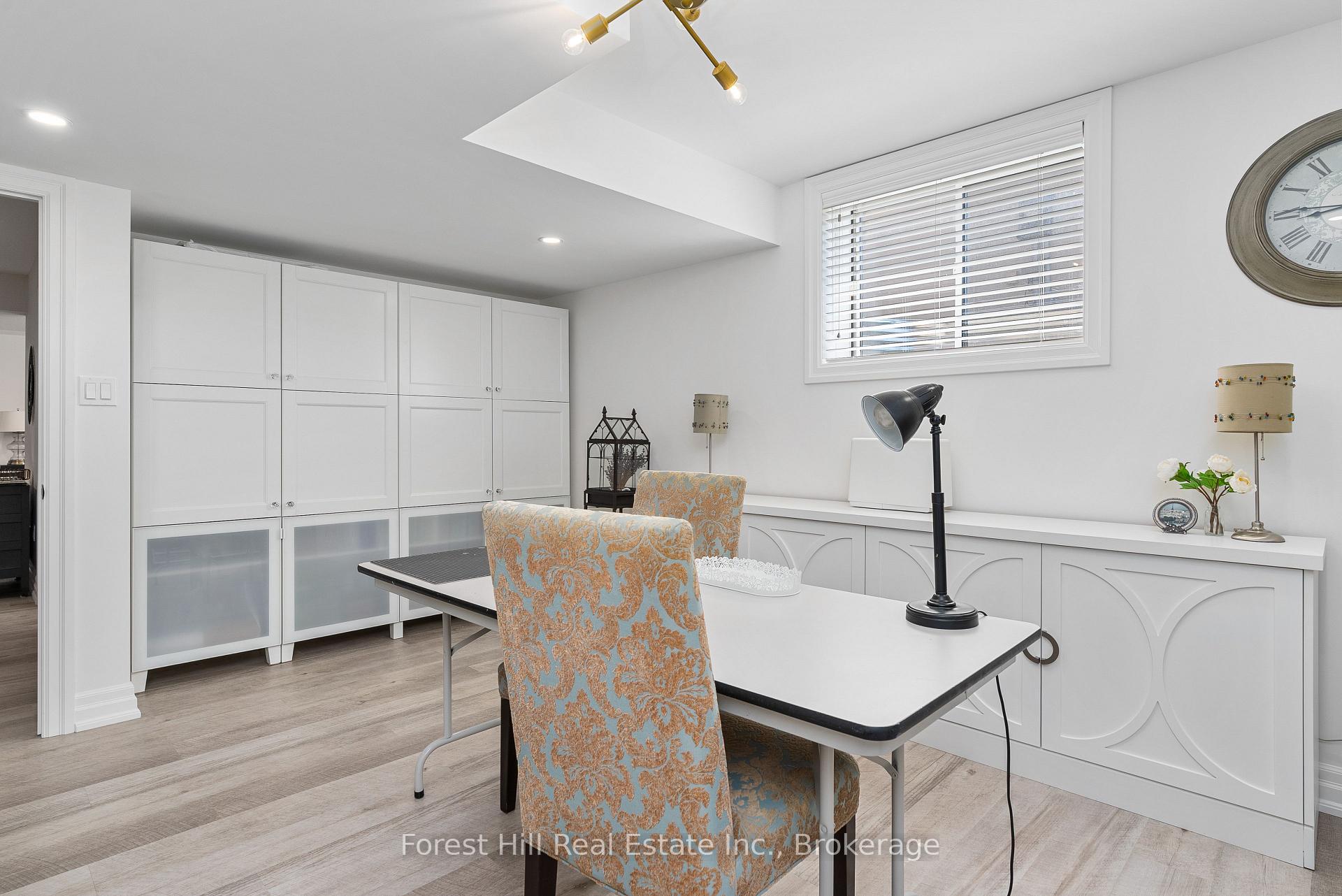 Photo 39 of 155 Glenlake Boulevard, Collingwood — HOMEH