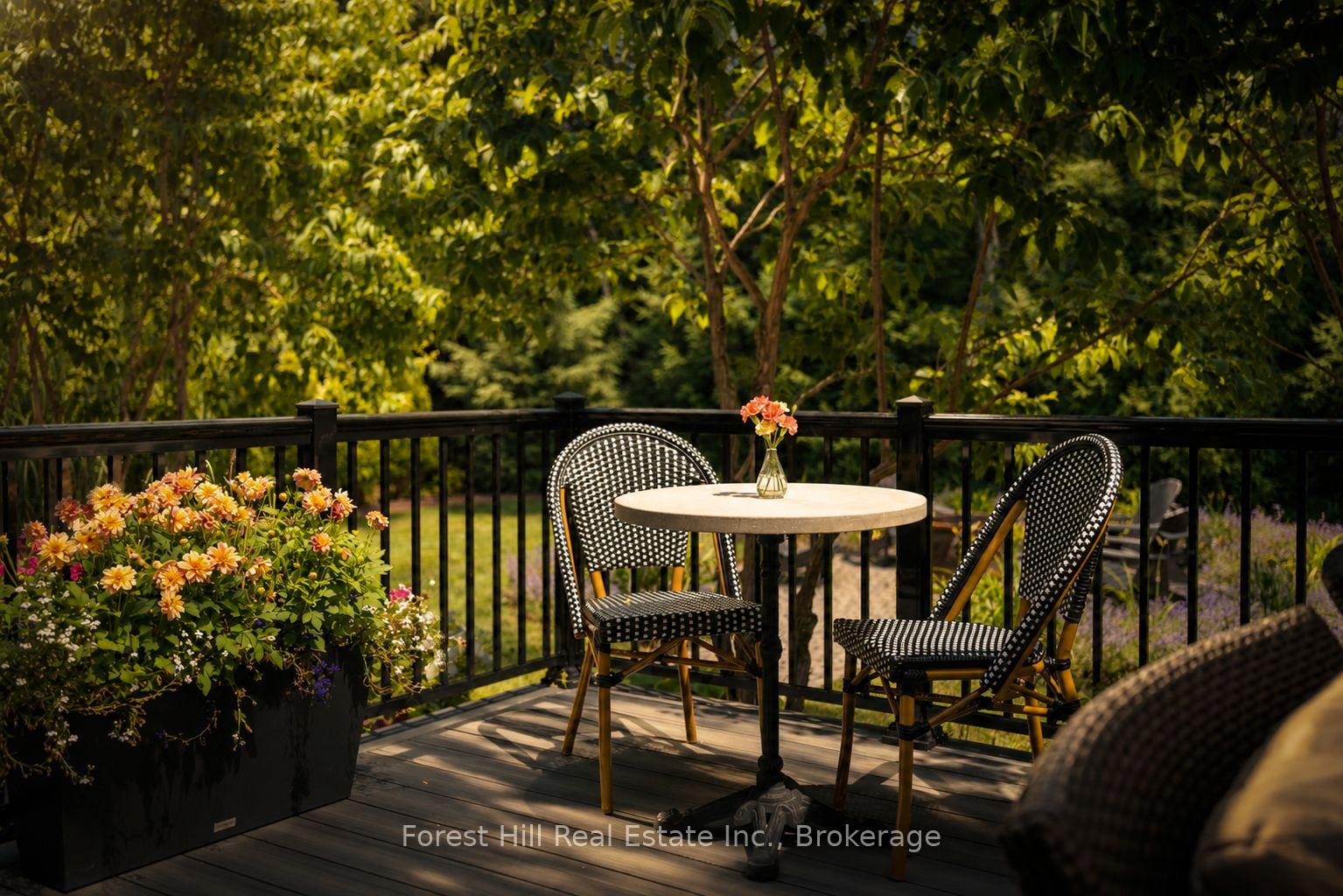 Photo 41 of 155 Glenlake Boulevard, Collingwood — HOMEH