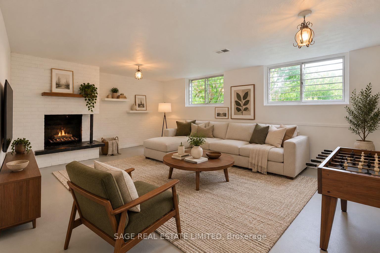 Photo 37 of 56 Grangemill Crescent, North York, Banbury-Don Mills — HOMEH