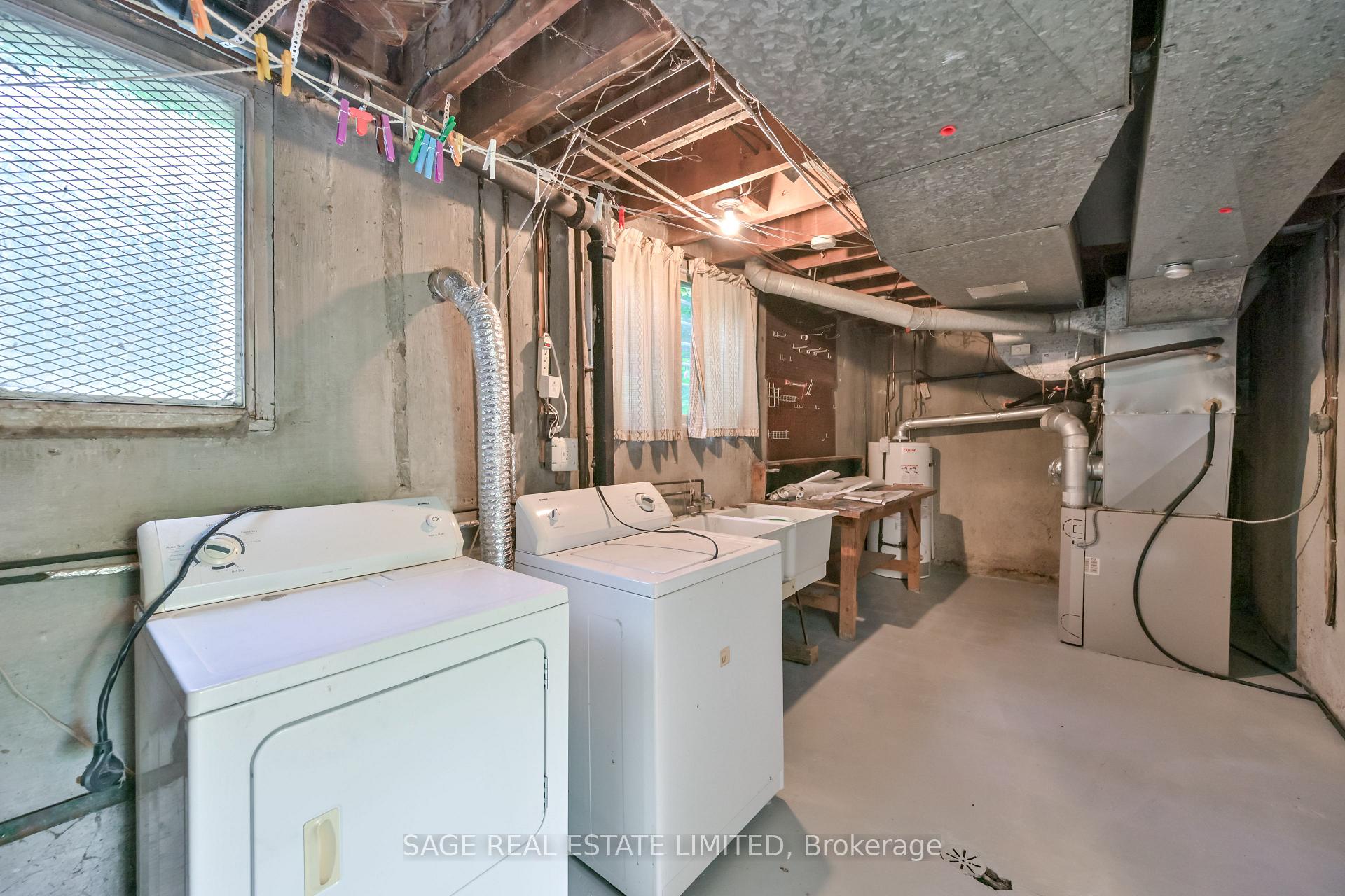 Photo 38 of 56 Grangemill Crescent, North York, Banbury-Don Mills — HOMEH