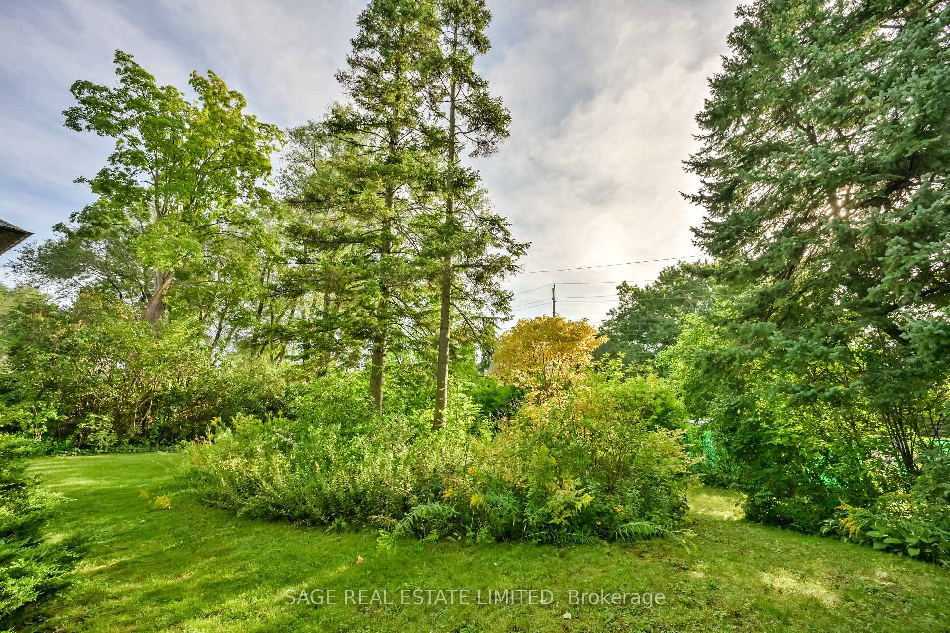 Photo 39 of 56 Grangemill Crescent, North York, Banbury-Don Mills — HOMEH