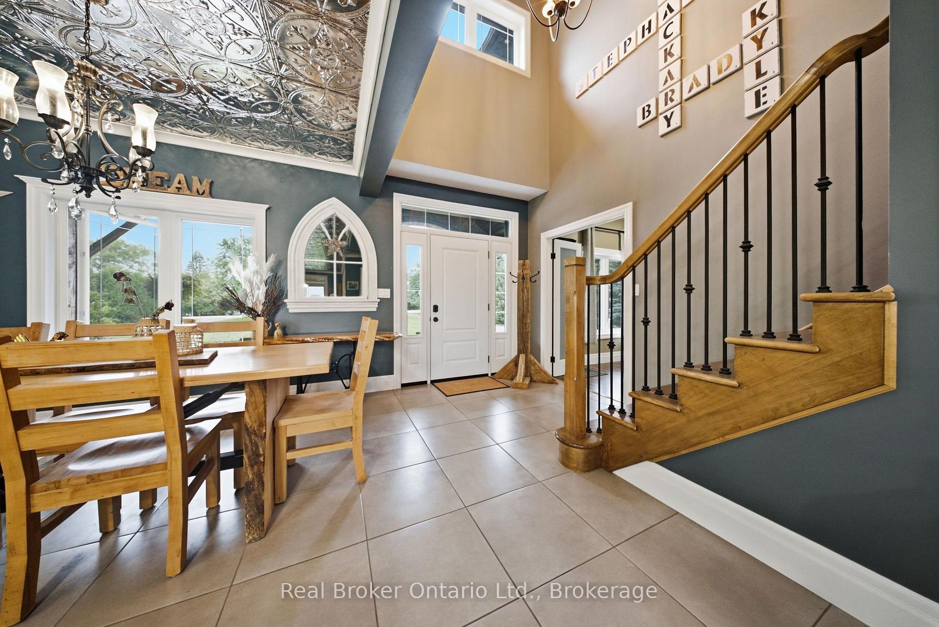 Photo 5 of 7399 Wellington 10 Road, Mapleton, Rural Mapleton — HOMEH