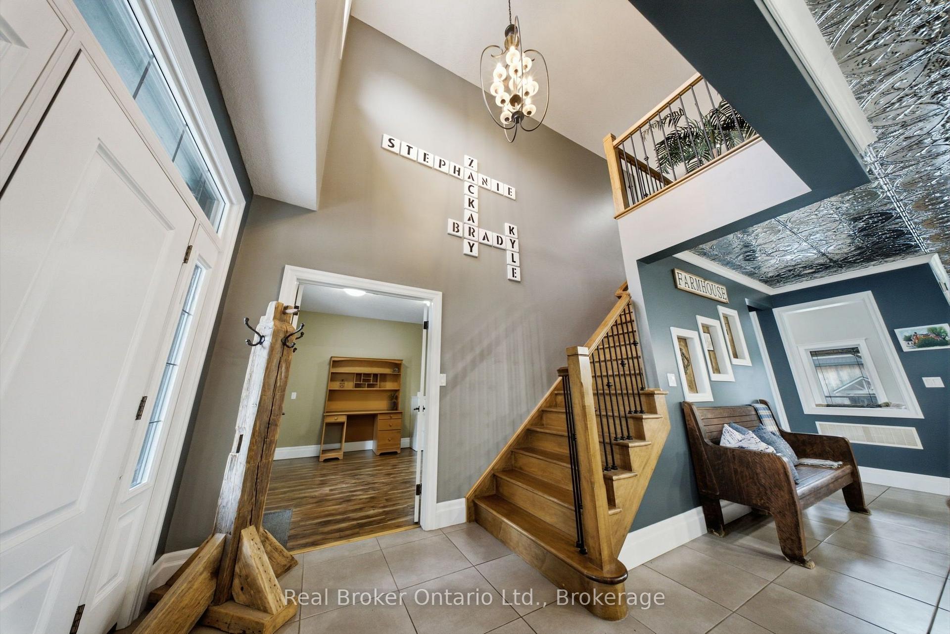 Photo 6 of 7399 Wellington 10 Road, Mapleton, Rural Mapleton — HOMEH
