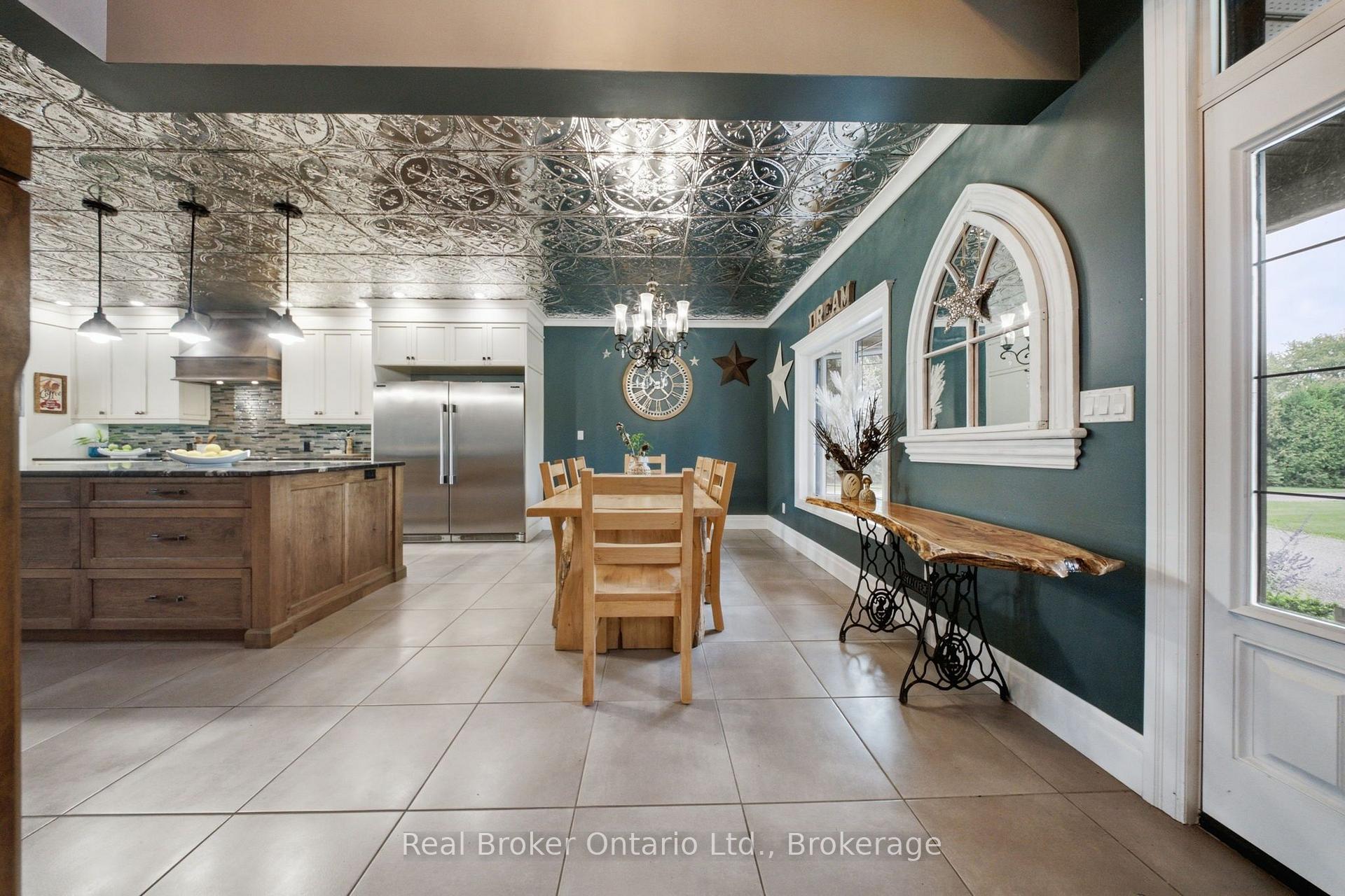 Photo 9 of 7399 Wellington 10 Road, Mapleton, Rural Mapleton — HOMEH