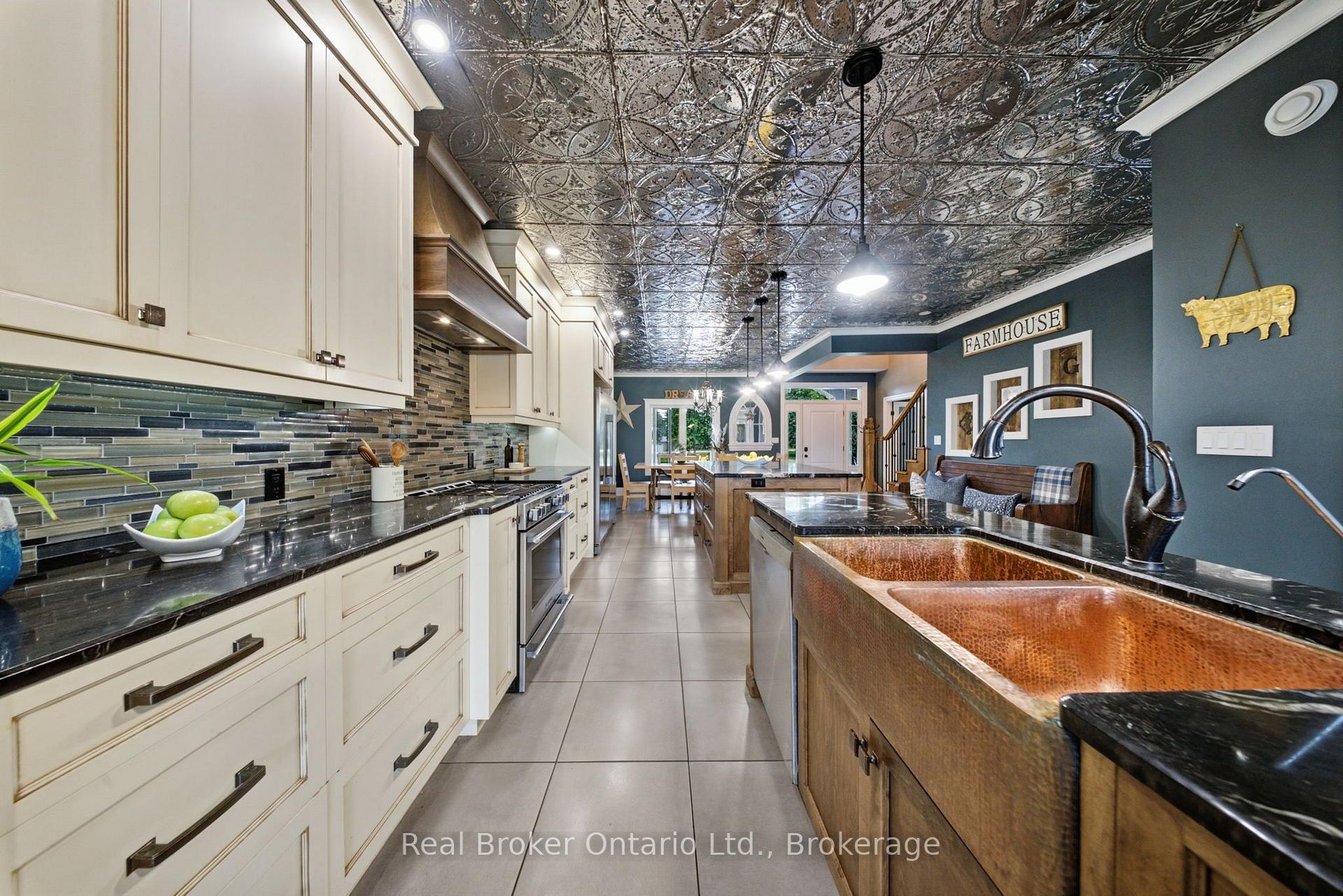 Photo 15 of 7399 Wellington 10 Road, Mapleton, Rural Mapleton — HOMEH