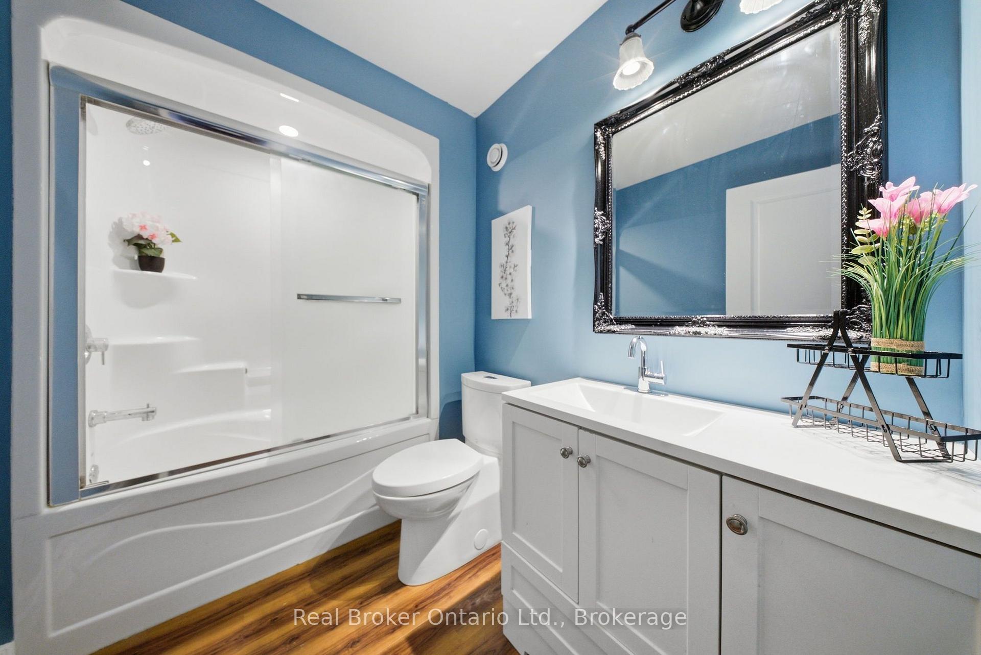 Photo 33 of 7399 Wellington 10 Road, Mapleton, Rural Mapleton — HOMEH