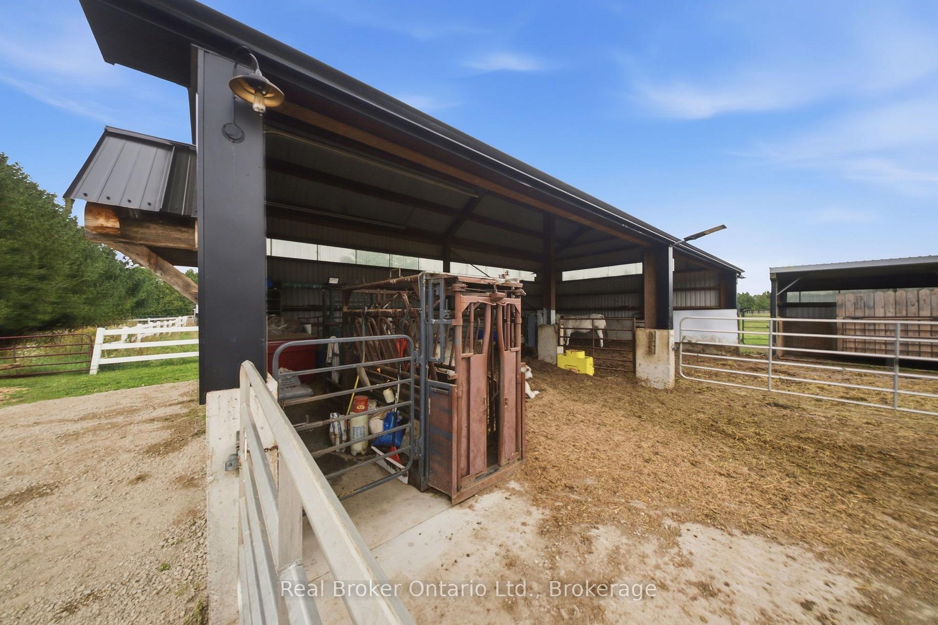 Photo 53 of 7399 Wellington 10 Road, Mapleton, Rural Mapleton — HOMEH