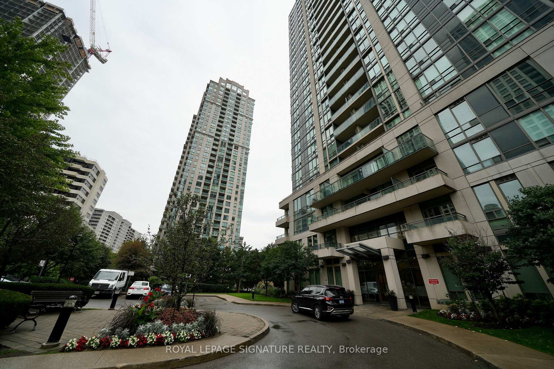 Photo 2 of Unit 3302, 3515 Kariya Drive, Mississauga, Fairview — HOMEH