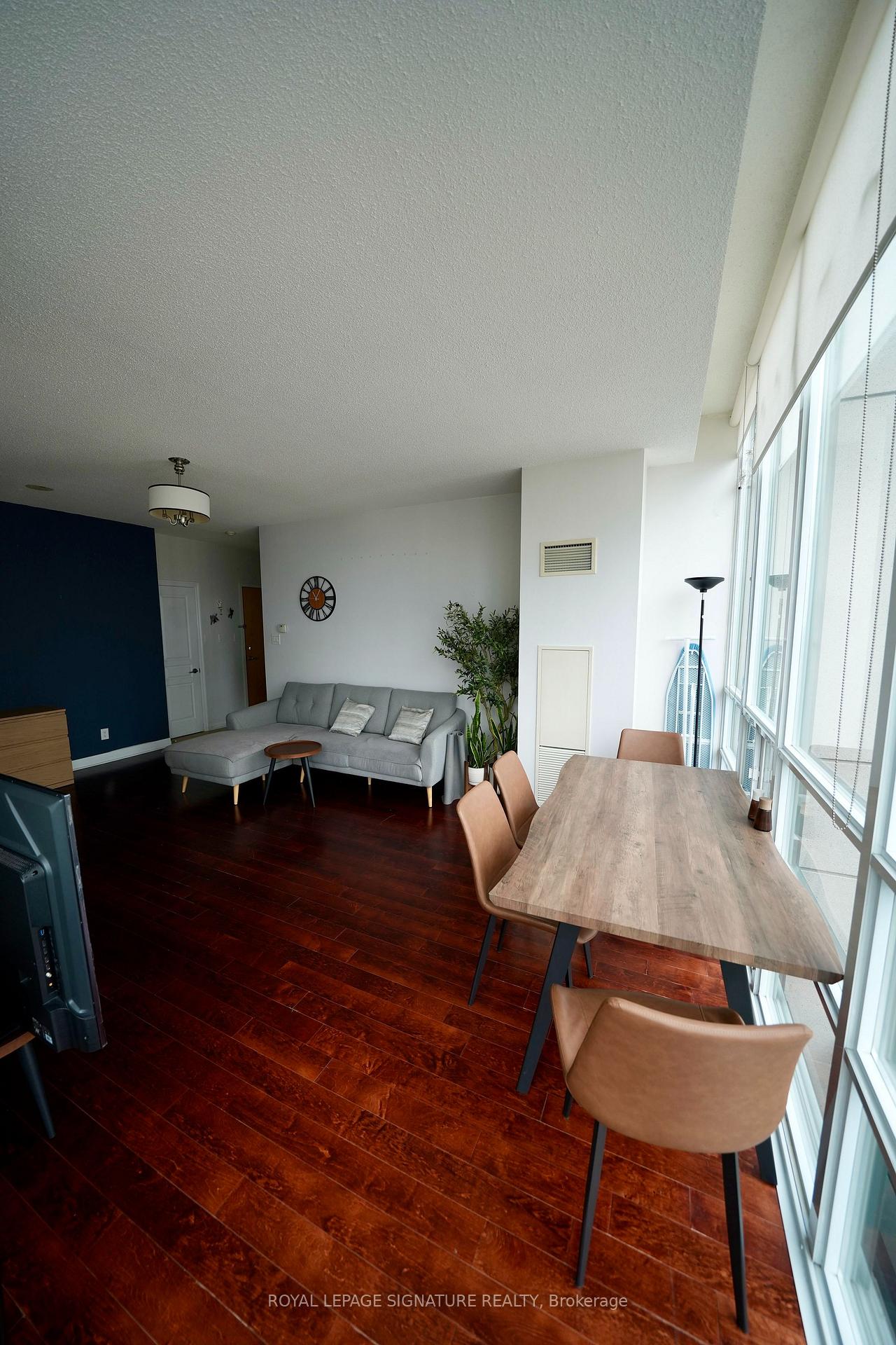Photo 12 of Unit 3302, 3515 Kariya Drive, Mississauga, Fairview — HOMEH