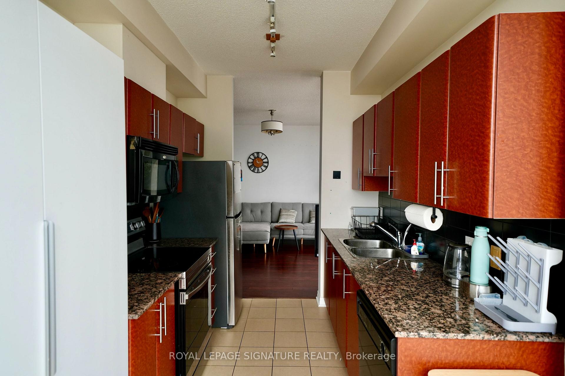 Photo 13 of Unit 3302, 3515 Kariya Drive, Mississauga, Fairview — HOMEH