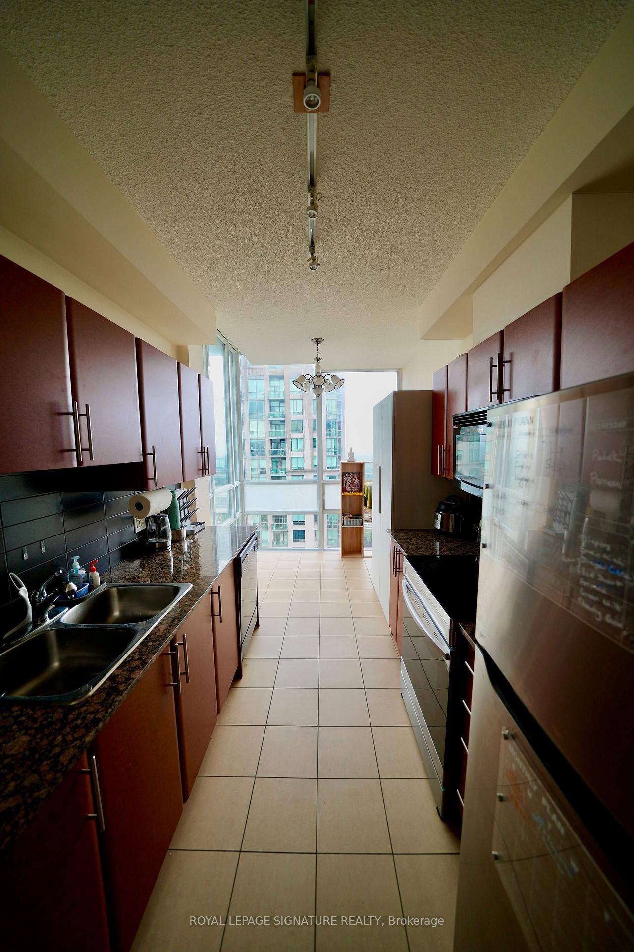 Photo 14 of Unit 3302, 3515 Kariya Drive, Mississauga, Fairview — HOMEH