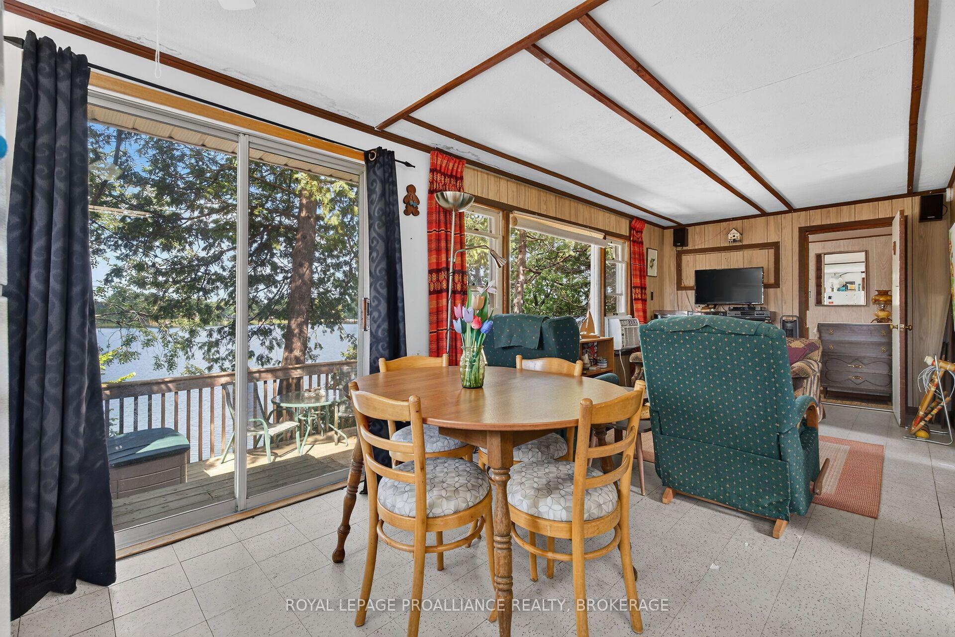 Photo 11 of 1006 Rocky Shore Lane, Frontenac, Frontenac South — HOMEH