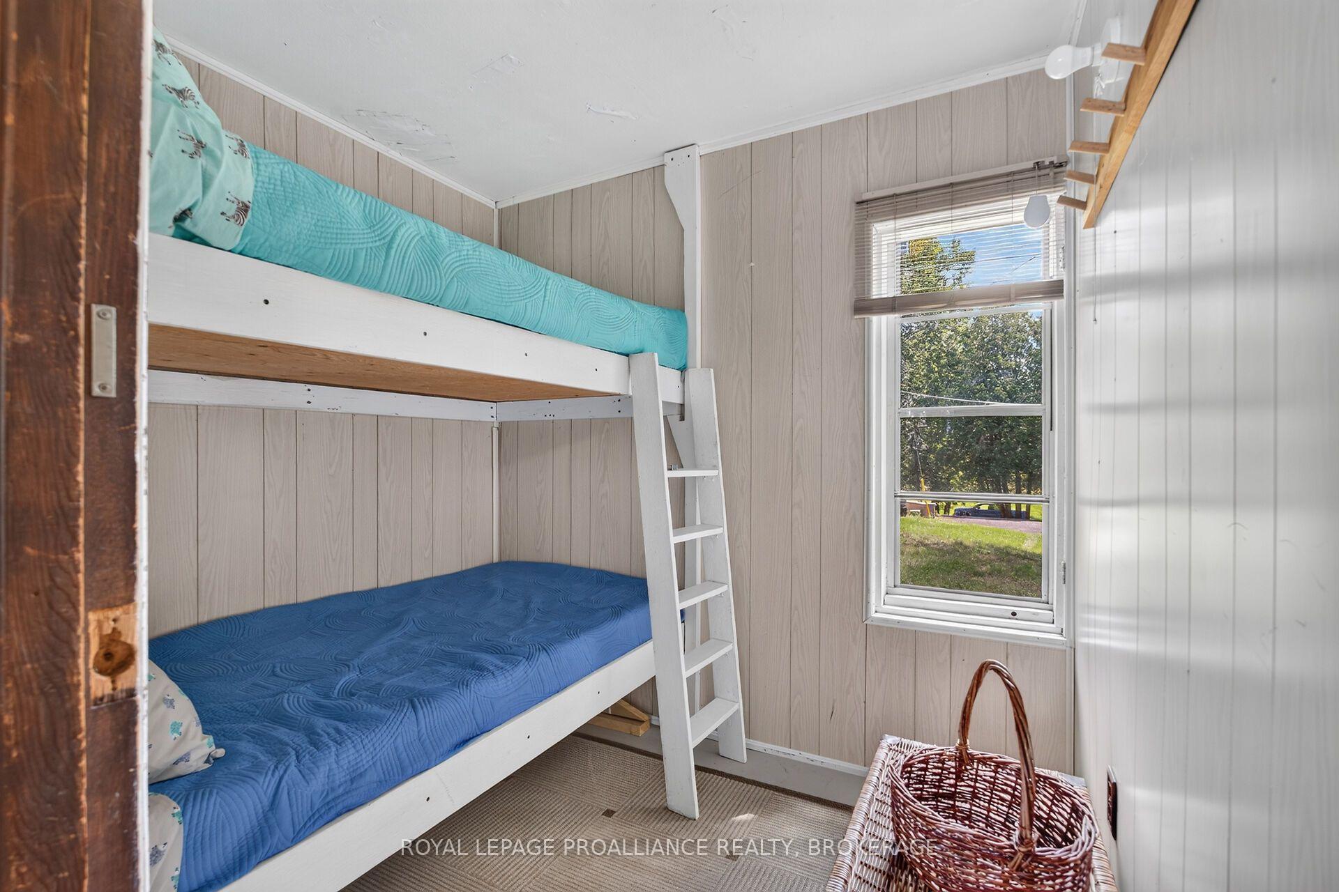 Photo 14 of 1006 Rocky Shore Lane, Frontenac, Frontenac South — HOMEH